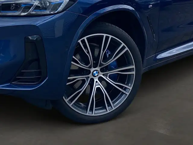 BMW X3 M view 6
