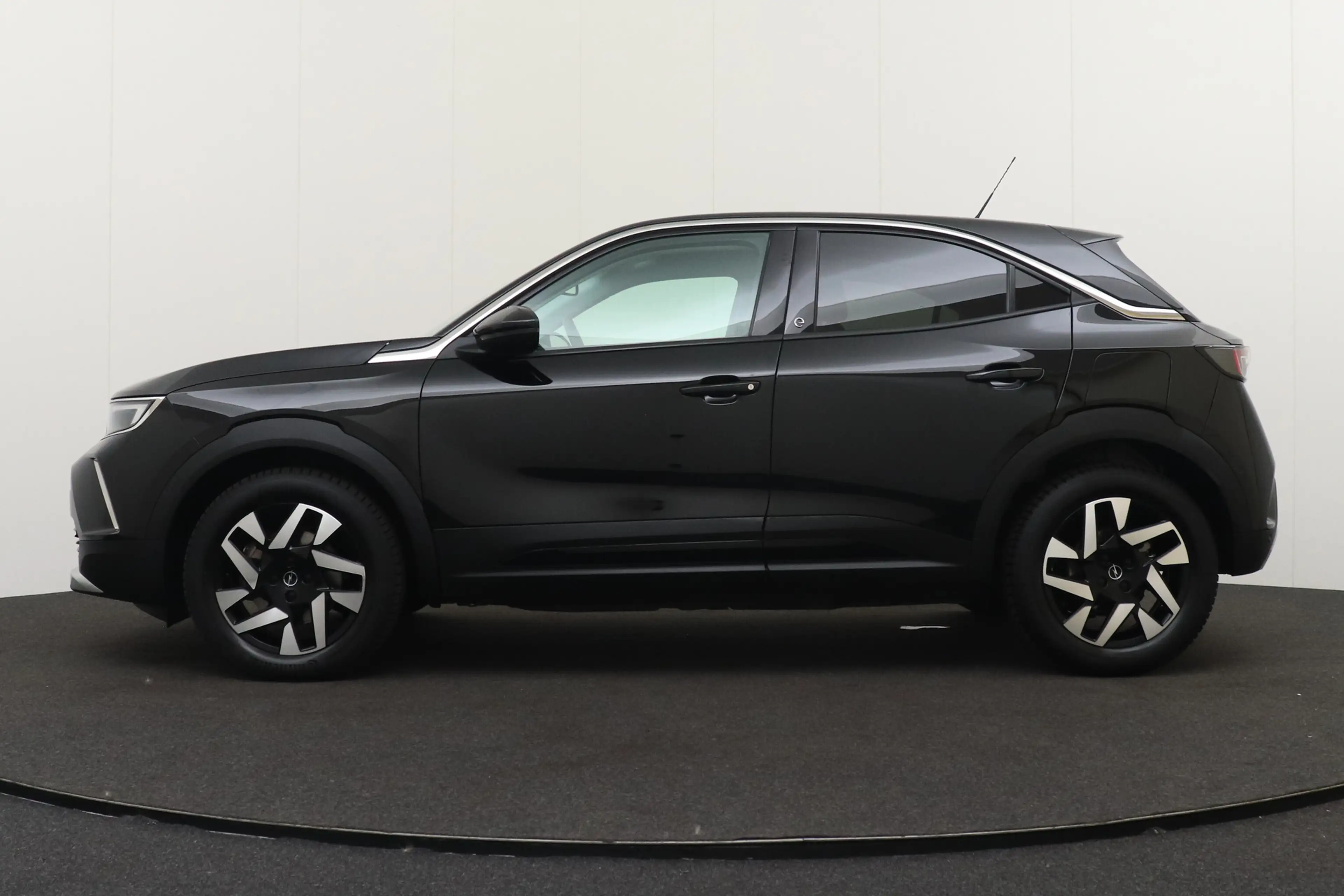 Opel Mokka-E Luxury+ 50-kWh 11kw Warmtepomp Leder Massage Adapt — photo 5