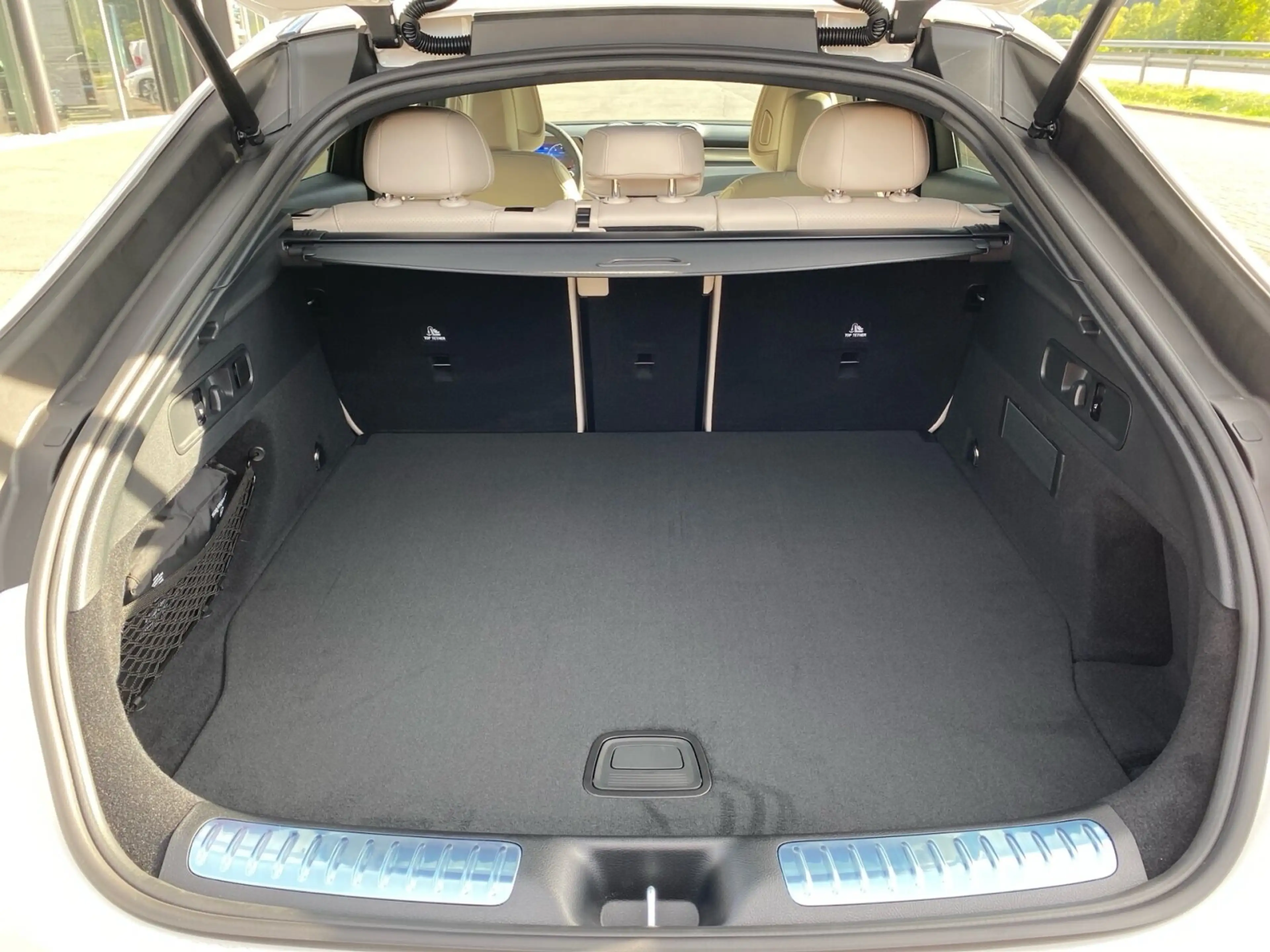 Mercedes-Benz GLC 200 GLC 200 4M Coupé AMG°WHITE/BEIGE°NIGHT°BURM°PANo — photo 12