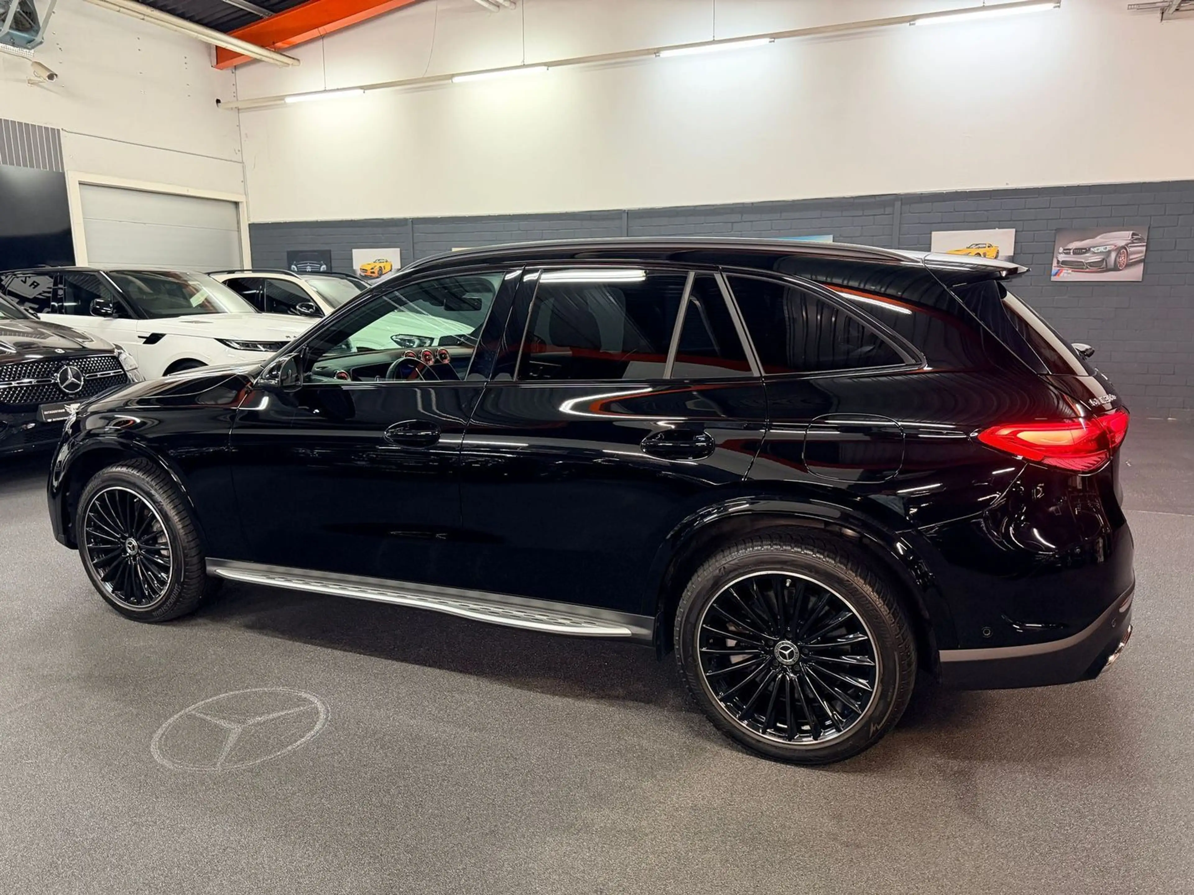 Mercedes-Benz GLC 300 e 4M AMG DISTR/LED/TOTW/MEMORY/20" — photo 8