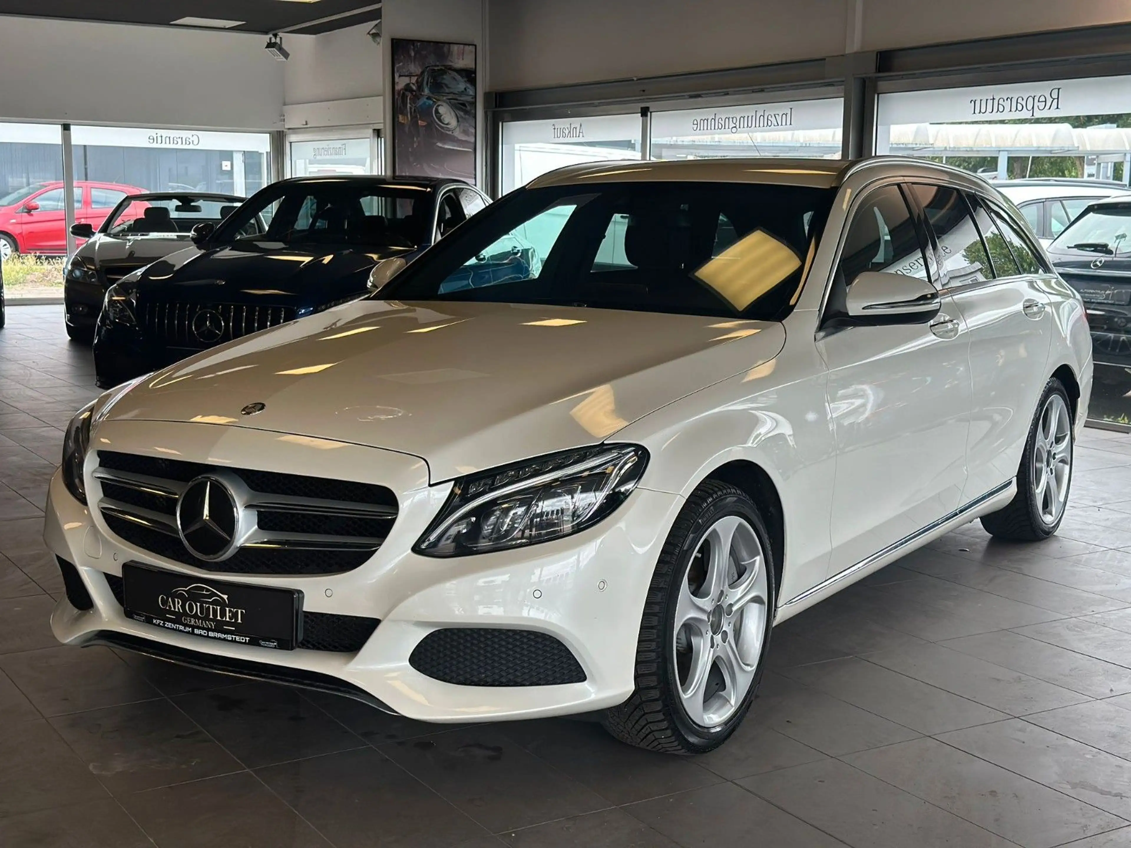Mercedes-Benz C 350 e | Designo | Kamera | Memory | Avantgarde