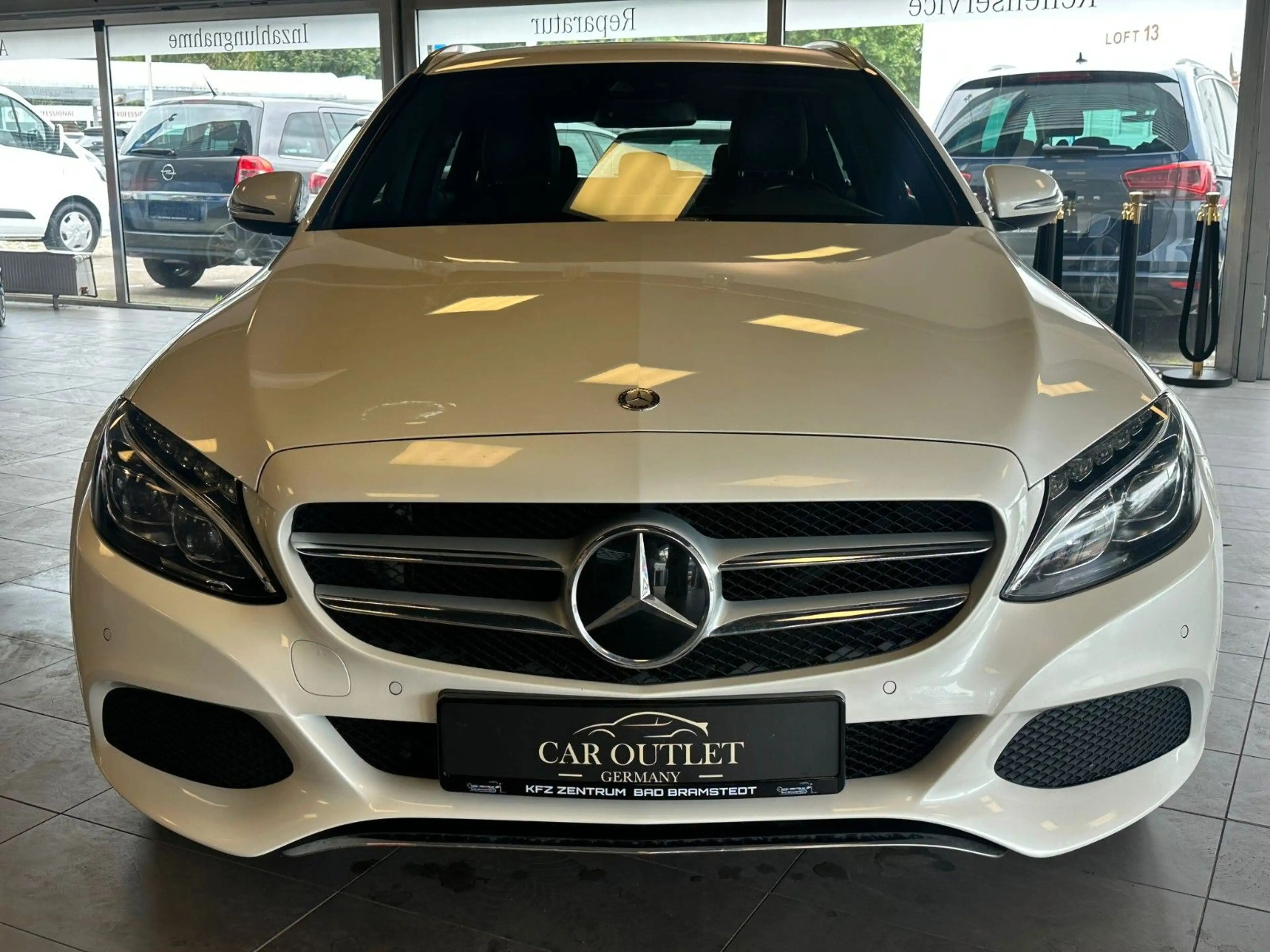 Mercedes-Benz C 350 e | Designo | Kamera | Memory | Avantgarde — photo 7