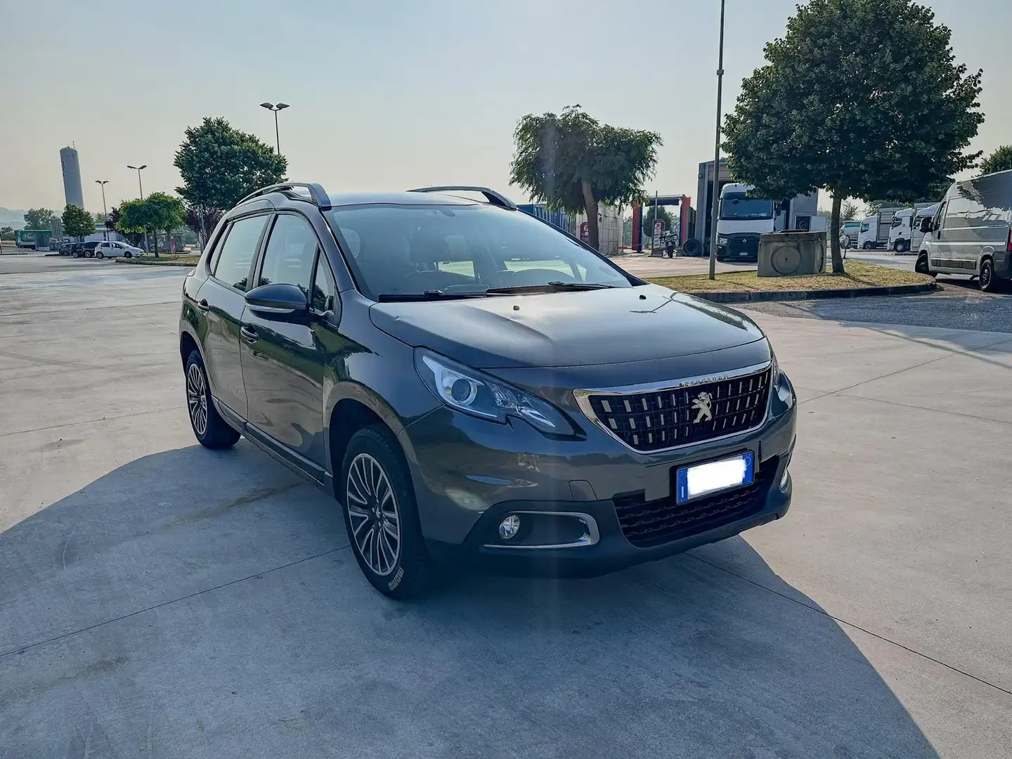 Peugeot 2008 1.2 puretech Active 82cv my16 Grigio - 2