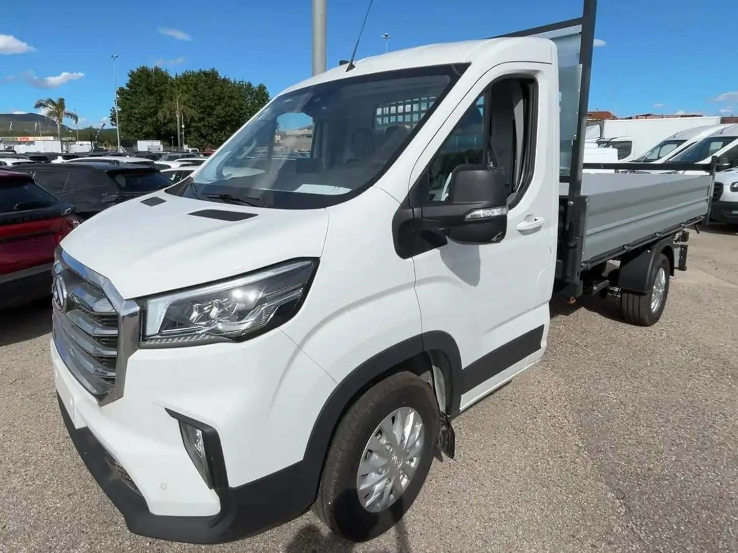Maxus Deliver 9 Deliver 9 2.0 crdi 150cv L3 CASSONE RIBALTABILE Bianco - 1