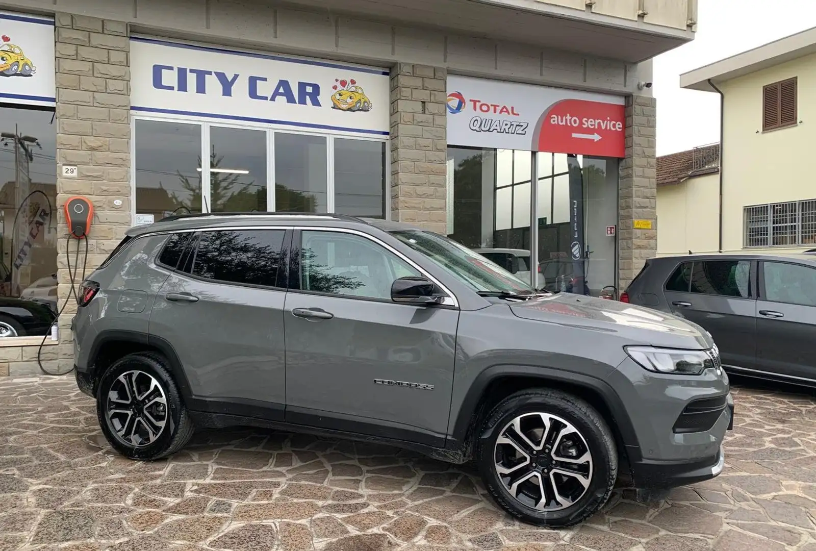 Jeep Compass Compass 1.3 turbo t4 Limited 2wd 150cv ddct my20 Gris - 2