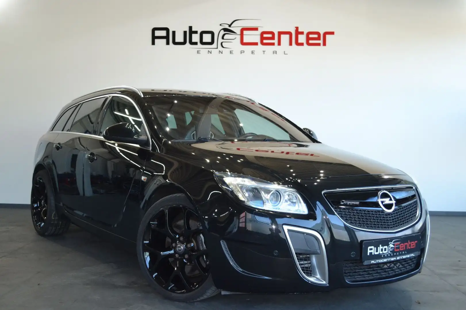 Opel Insignia A Sports Tourer OPC 4x4 *InfinitySound* Zwart - 2