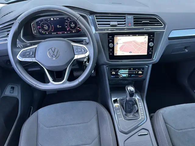 Volkswagen Tiguan view 13