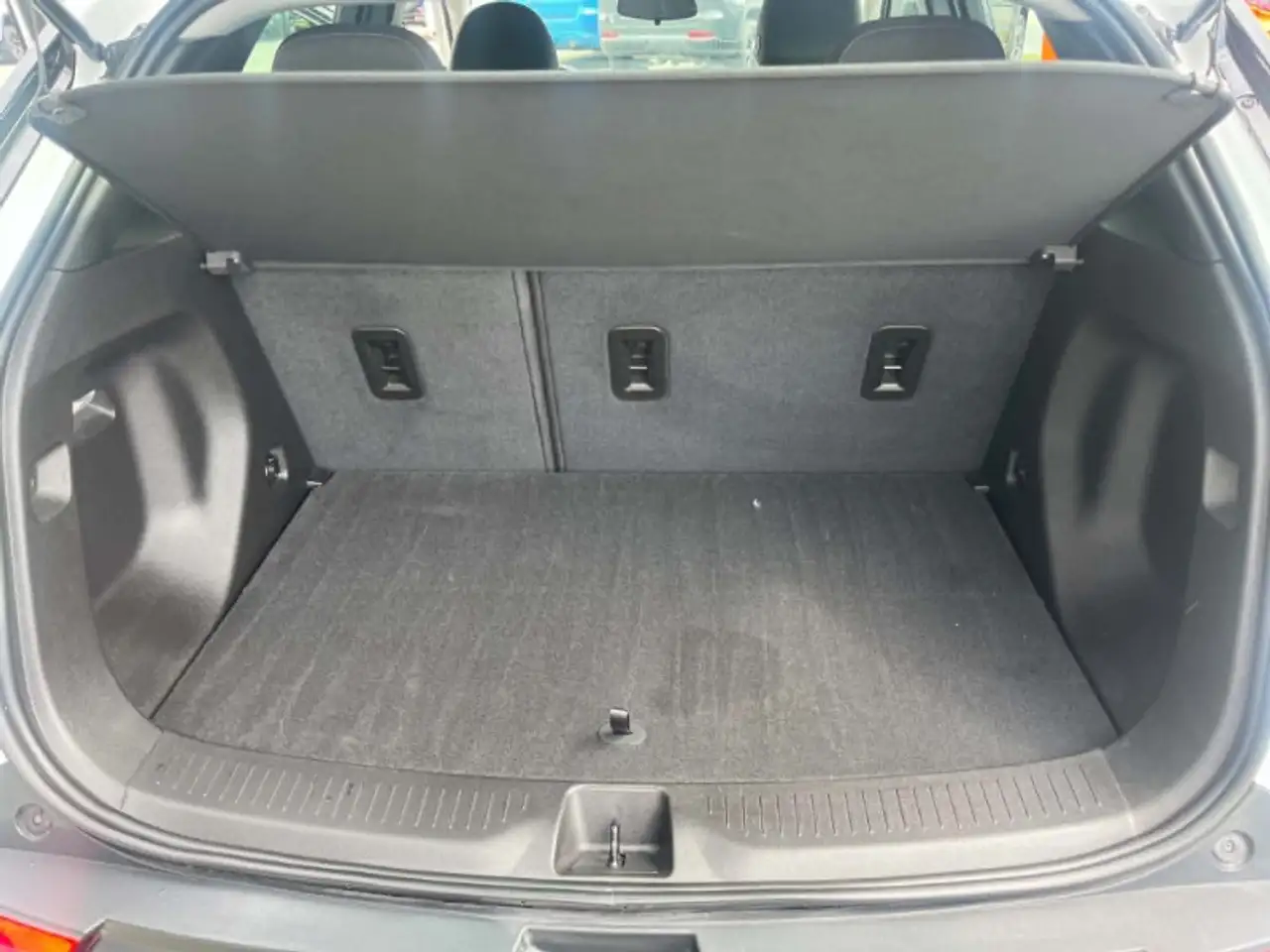 Chevrolet Bolt снимка Chevrolet Bolt
