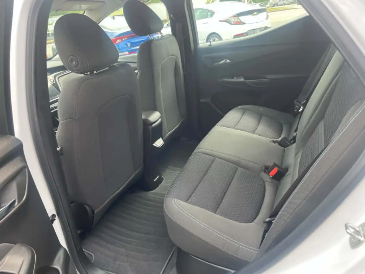 Chevrolet Bolt снимка Chevrolet Bolt