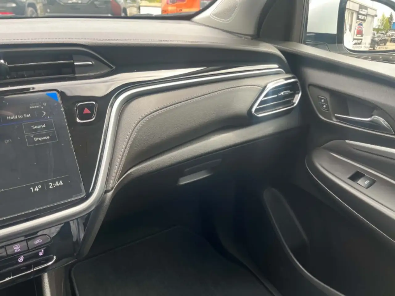 Chevrolet Bolt снимка Chevrolet Bolt