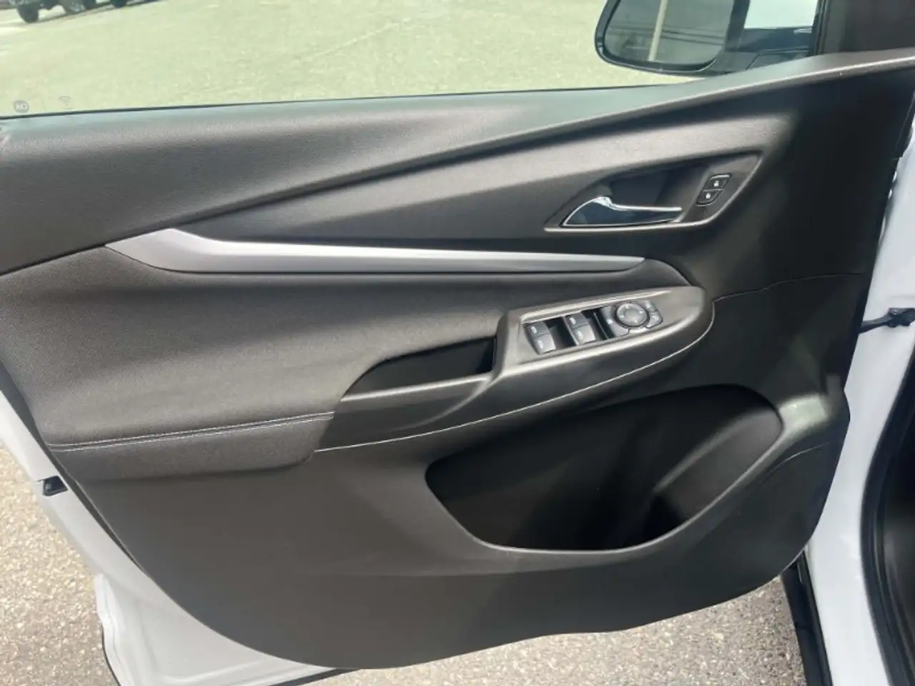 Chevrolet Bolt снимка Chevrolet Bolt