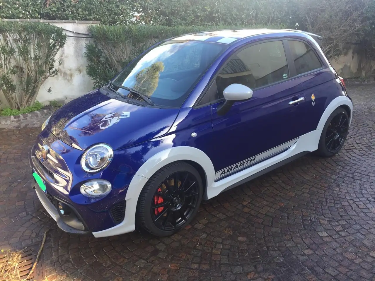Abarth 695 2021