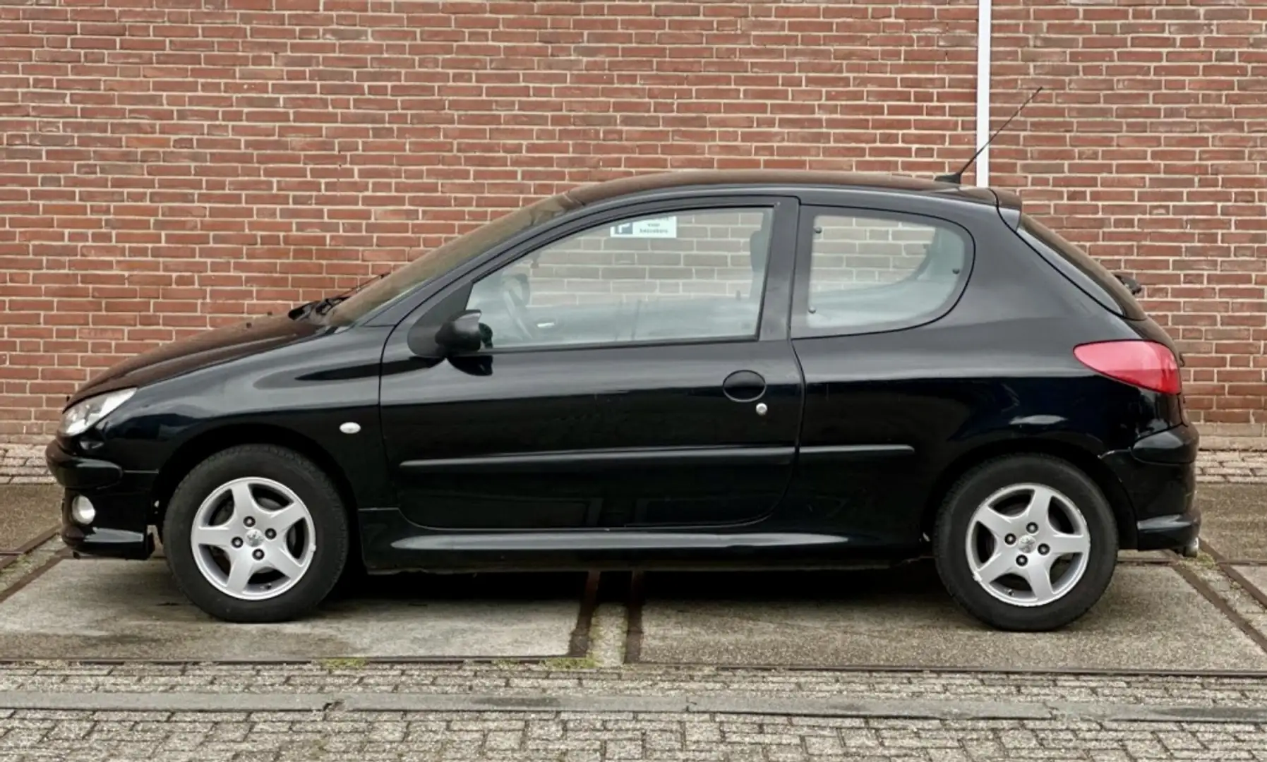 Peugeot 206 1.4 XS Zwart - 2