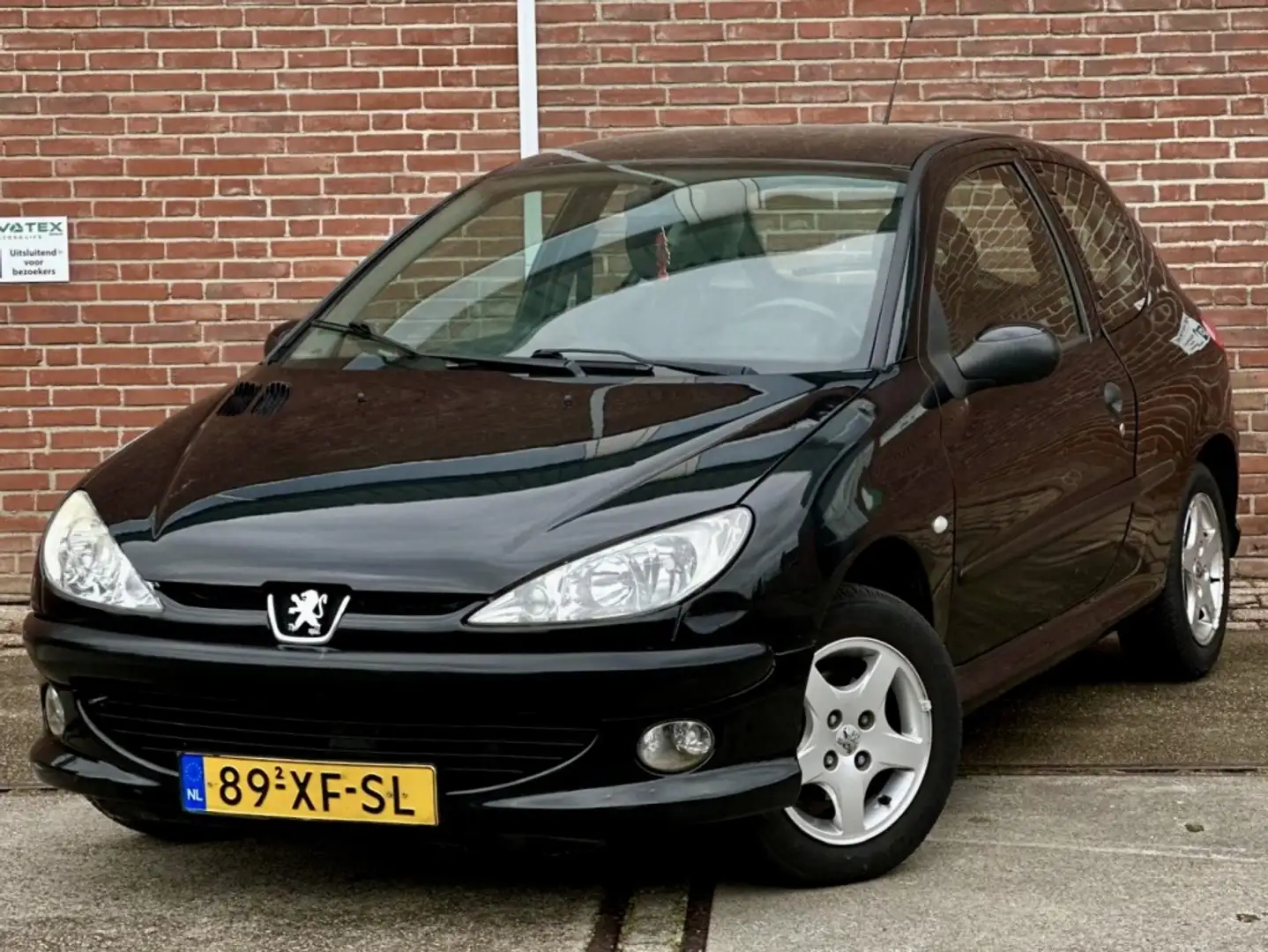 Peugeot 206 1.4 XS Zwart - 1