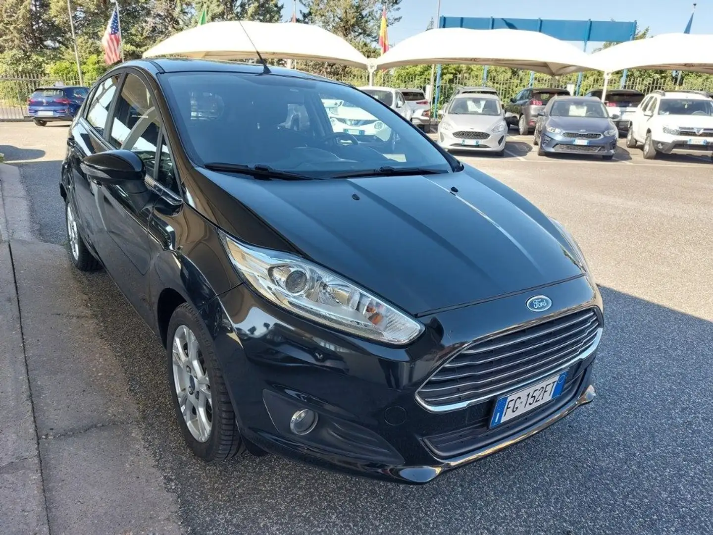 Ford Fiesta 1.5 TDCi 75CV 5 porte TitaniumNeopatentati Nero - 1