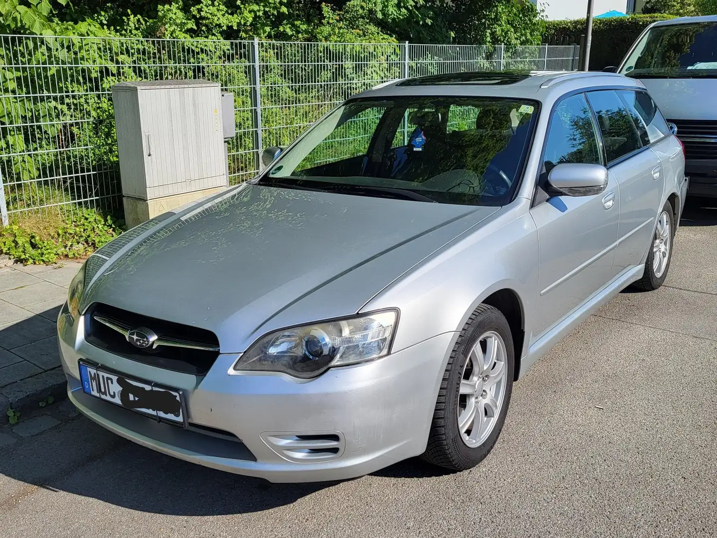 Subaru Legacy Legacy Kombi Kombi 2.0 4WD Celebration Срібний - 1