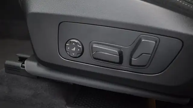 BMW X1 xDrive20d M-Sportpaket Ansicht 11