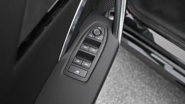 BMW X1 xDrive20d M-Sportpaket Ansicht 10