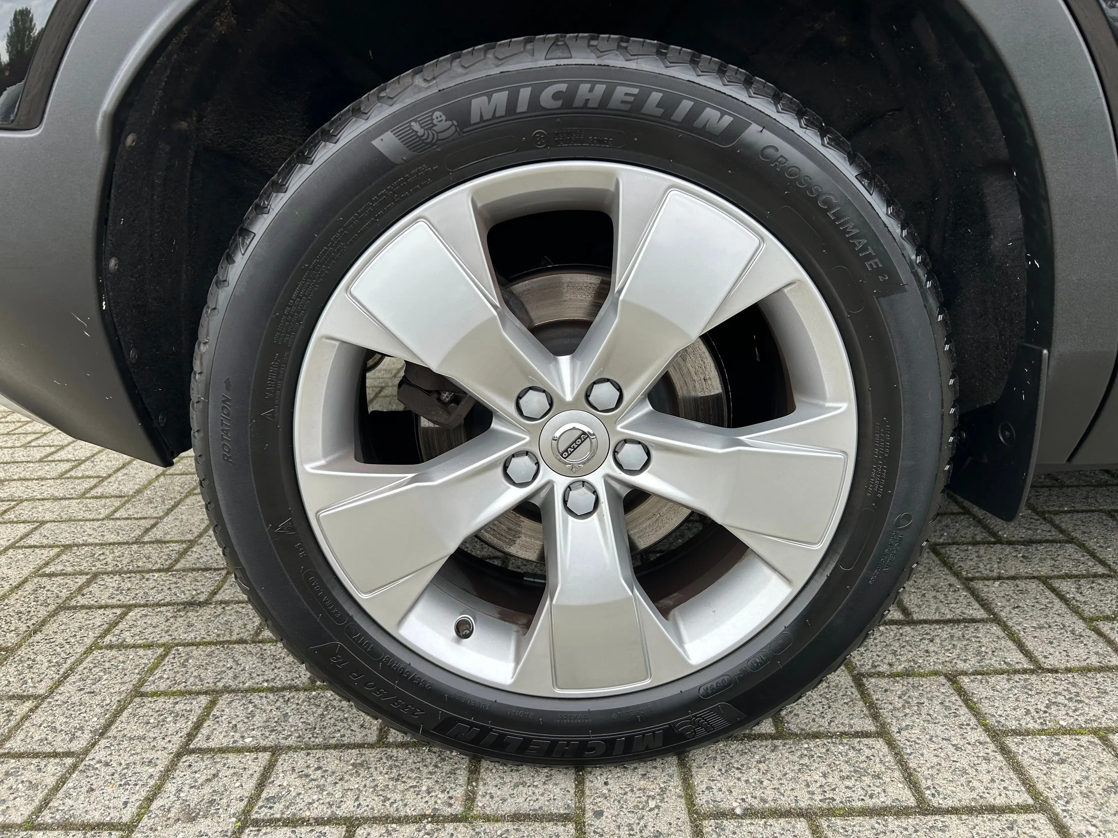 Volvo XC40 2.0 T4 Inscription | Panoramadak | Harman/Kardon | — photo 4