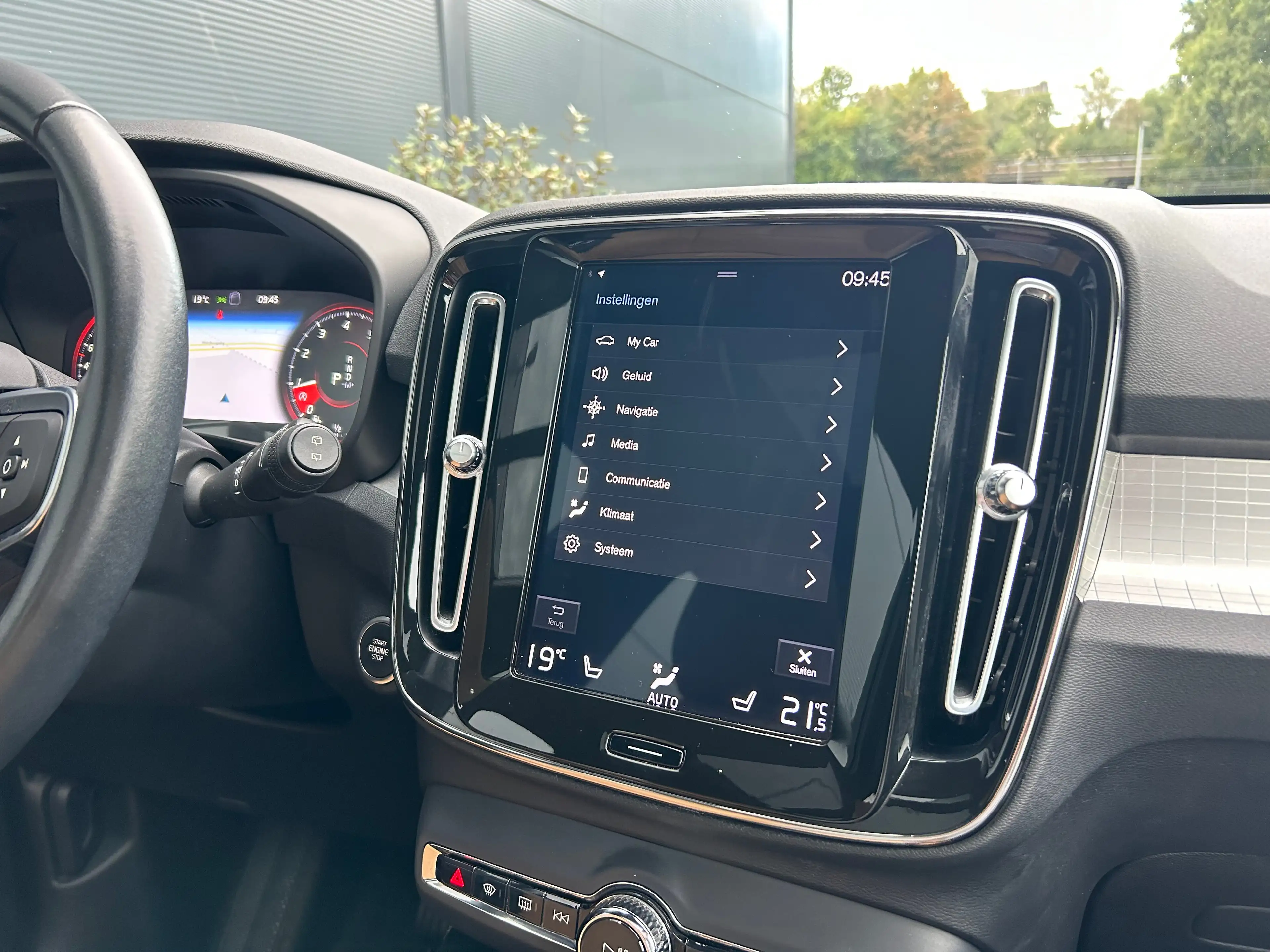 Volvo XC40 2.0 T4 Inscription | Panoramadak | Harman/Kardon | — photo 26