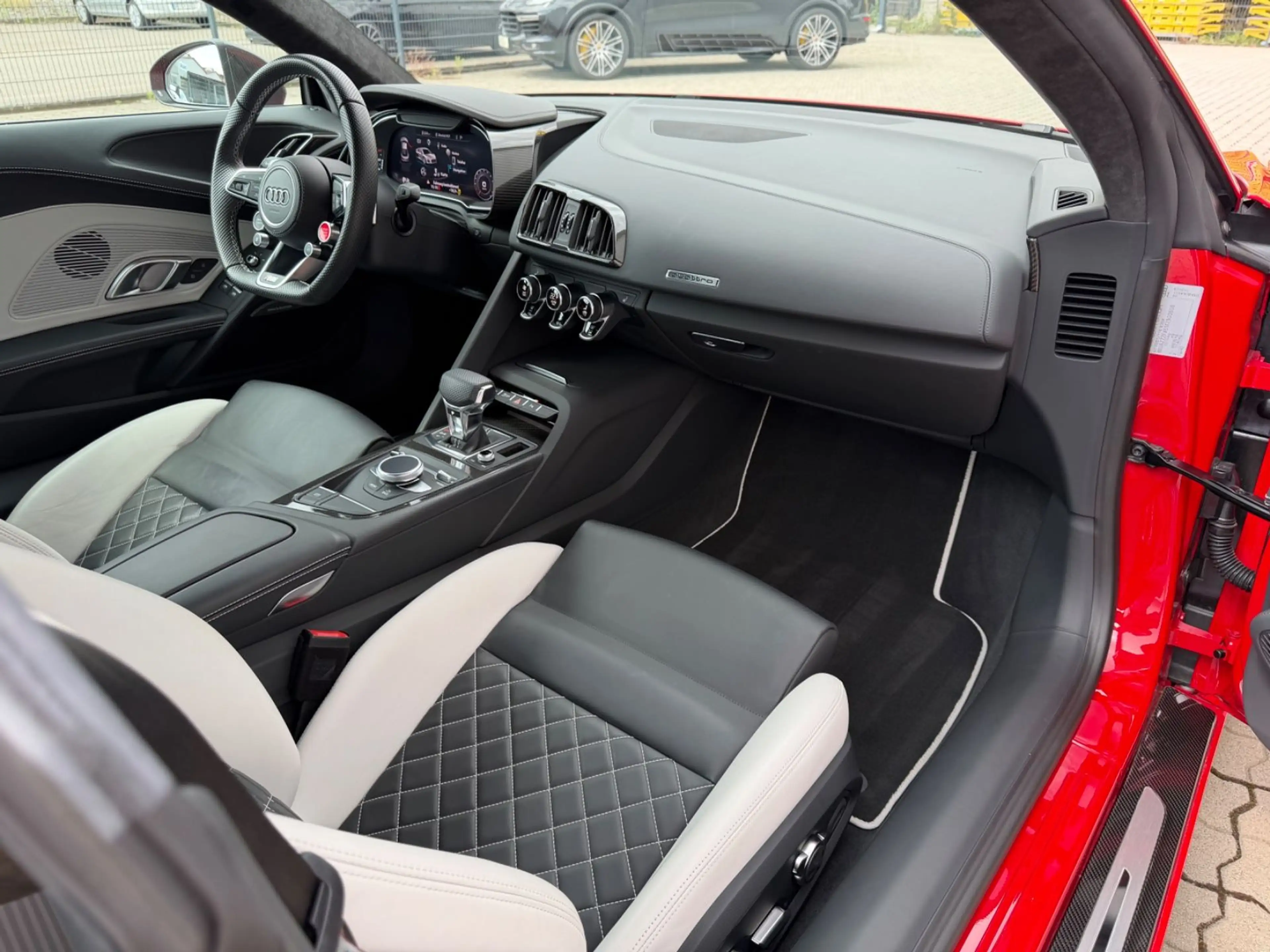 Audi R8 Coupe 5.2 V10 Performance !Carbon, Exclusive! — photo 14