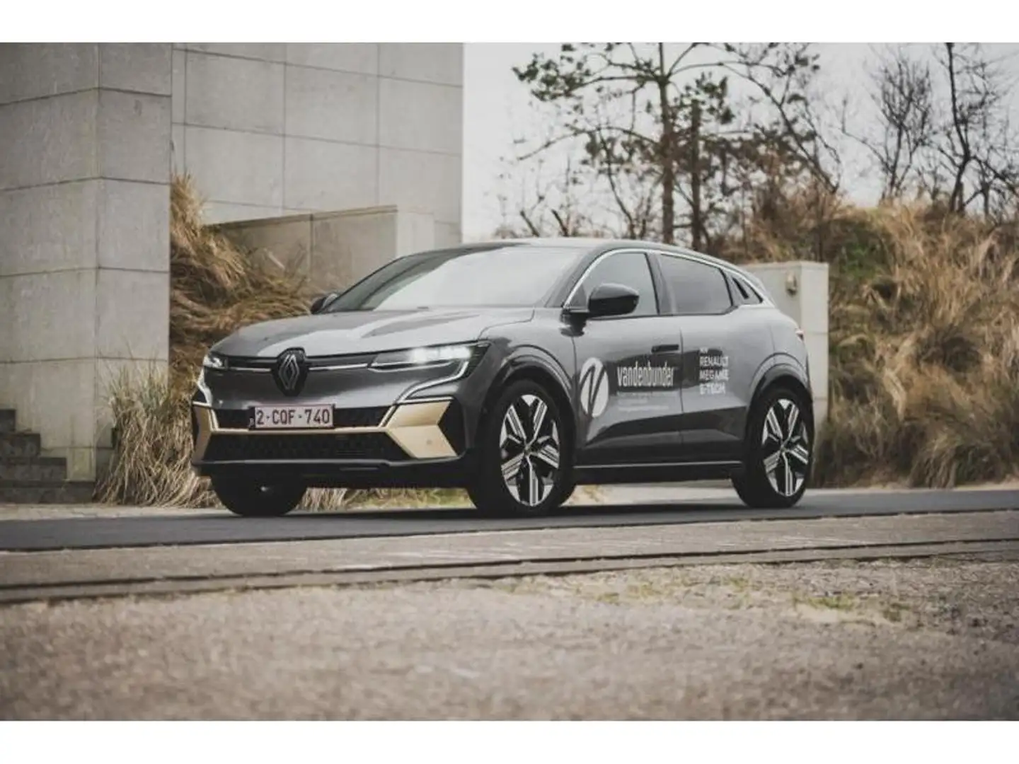 Renault Megane ICONIC | OPTIMUM CHARGE | HARM Grijs - 1