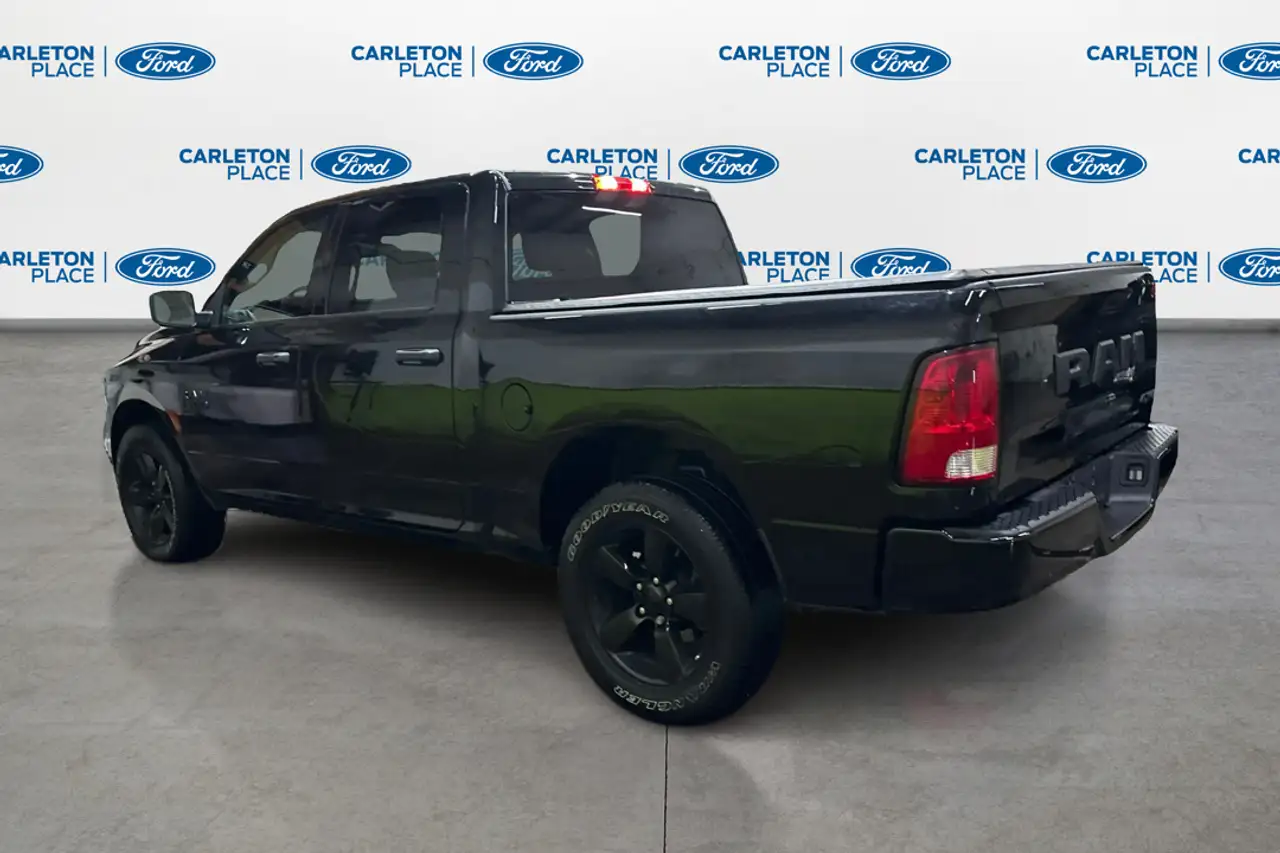 RAM 1500 снимка RAM 1500