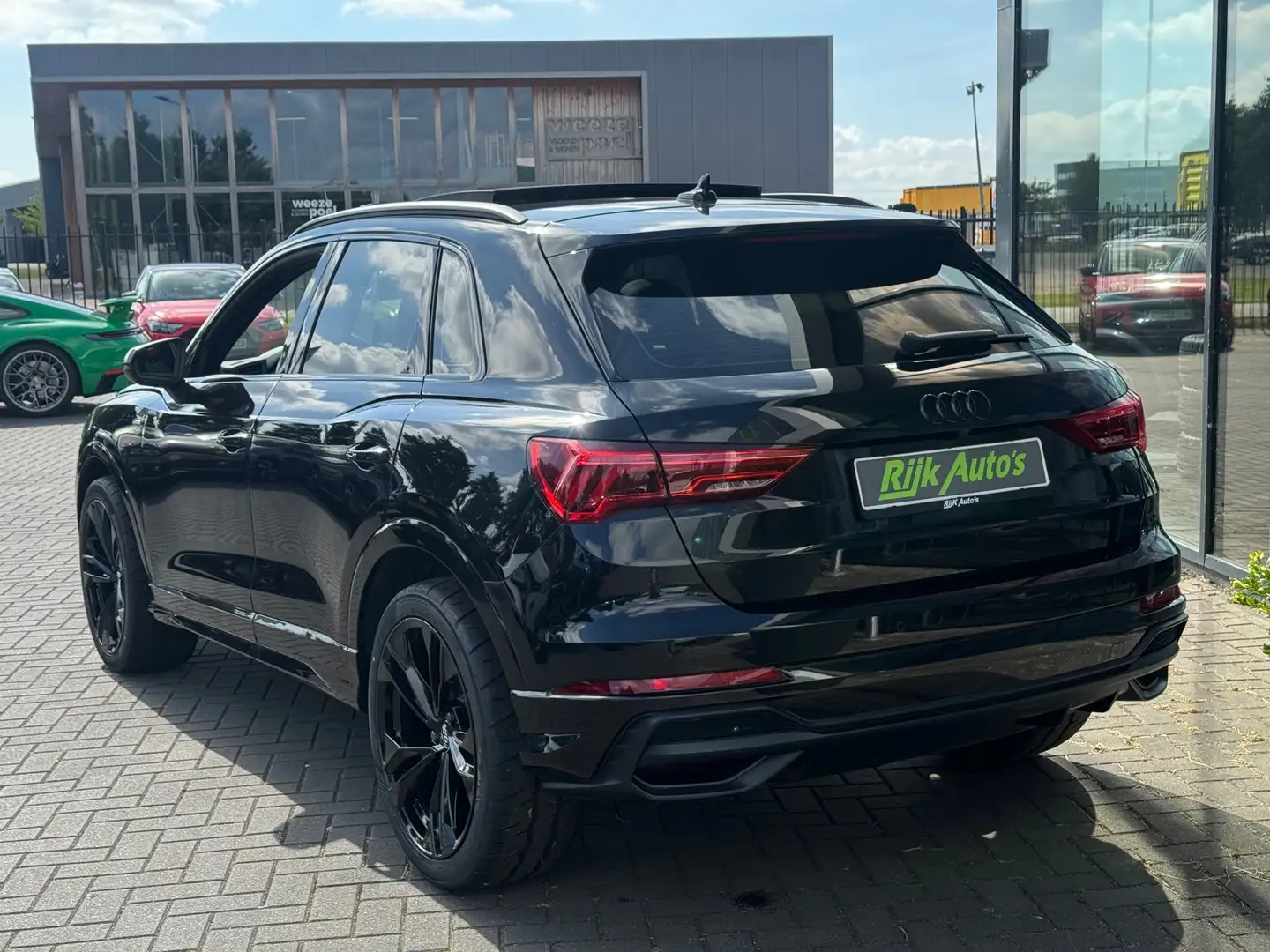 Audi Q3 35 TFSI 3X S-Line * Panoramadak * Matrix Led * Bla Black - 2