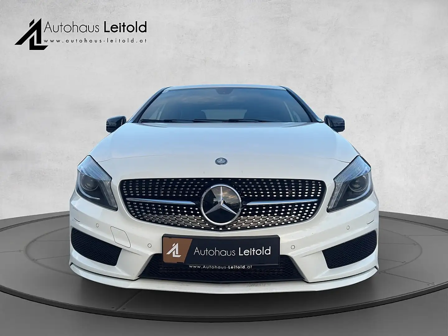 Mercedes-Benz A 180 BlueEfficiency AMG-Line XENON PDC KLIMA SHZ SPO... Blanco - 2