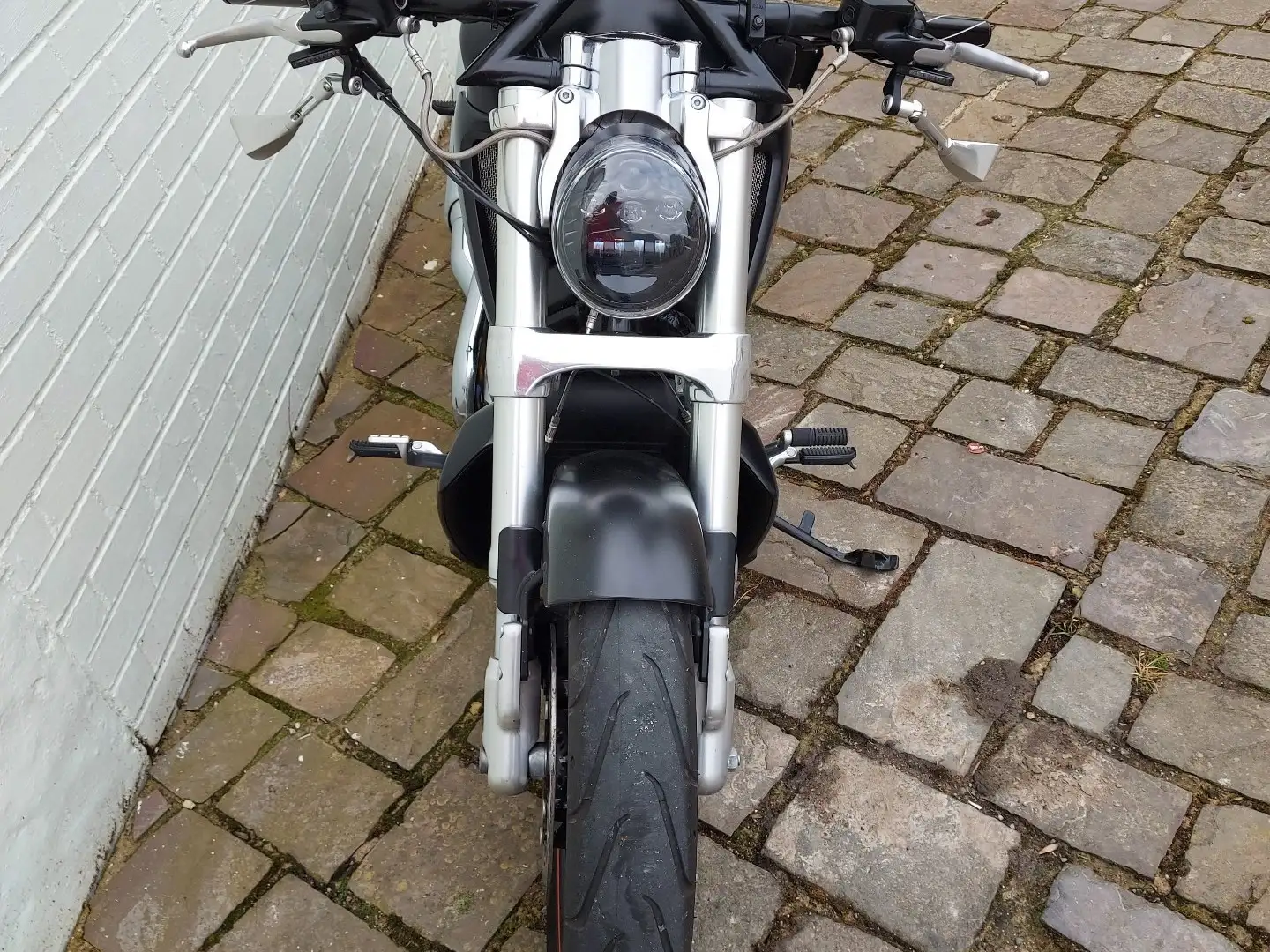 Harley-Davidson V-Rod Zwart - 1