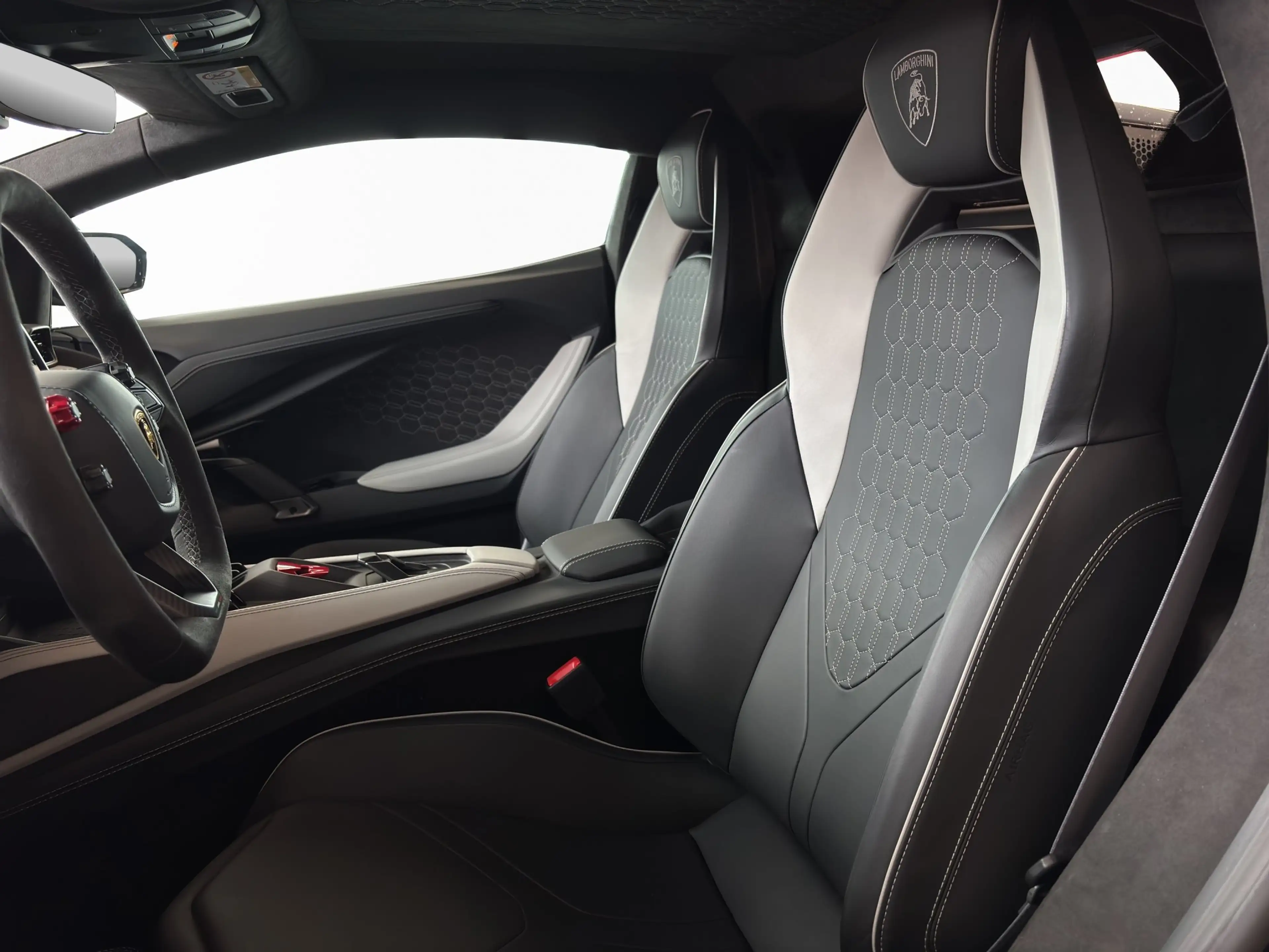 Lamborghini Revuelto Revuelto 2024 — photo 7