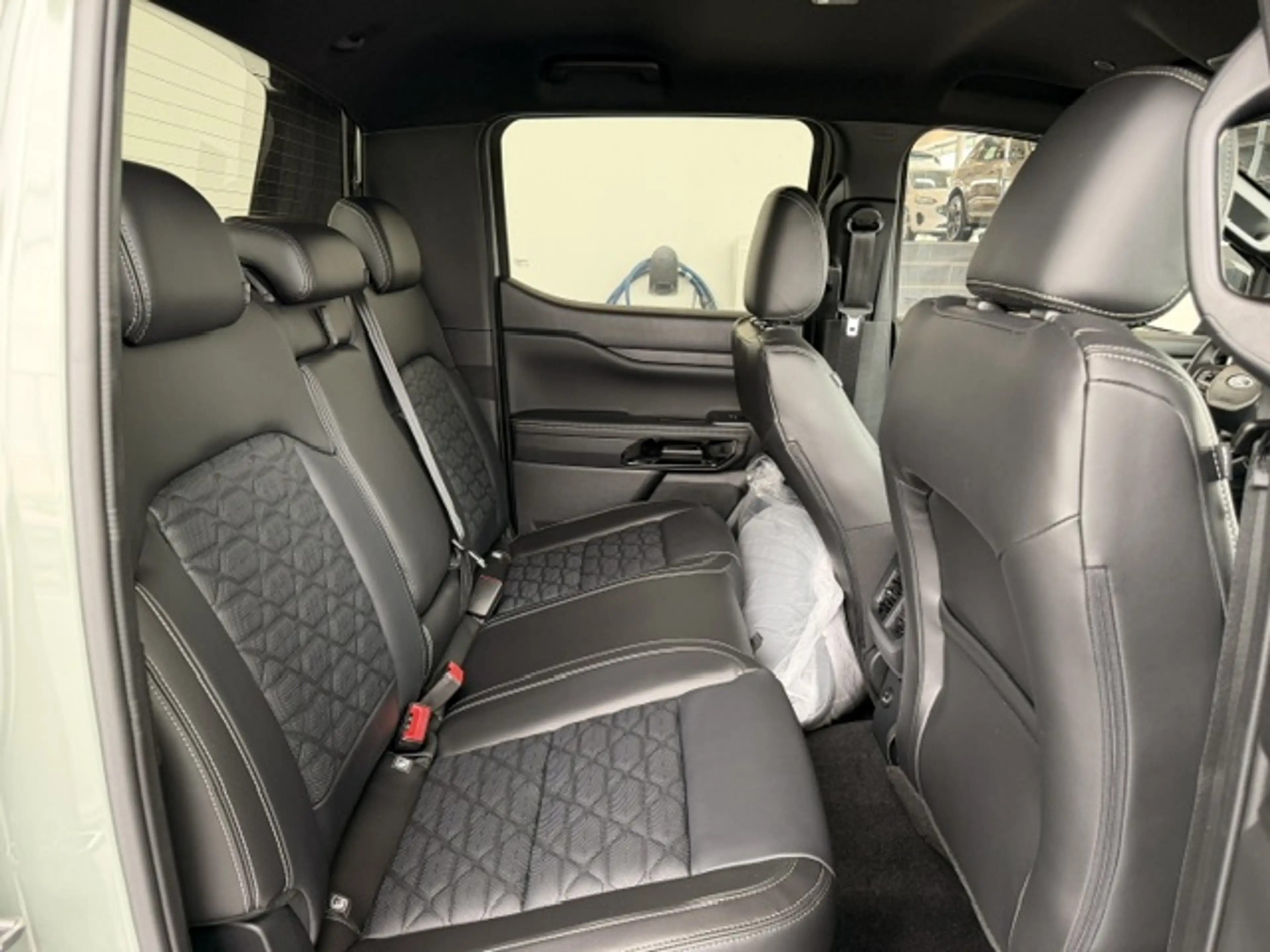 Ford Ranger PLATINIUM PLUG-IN HYBRID NIEUW OKM 49500+BTW — photo 9