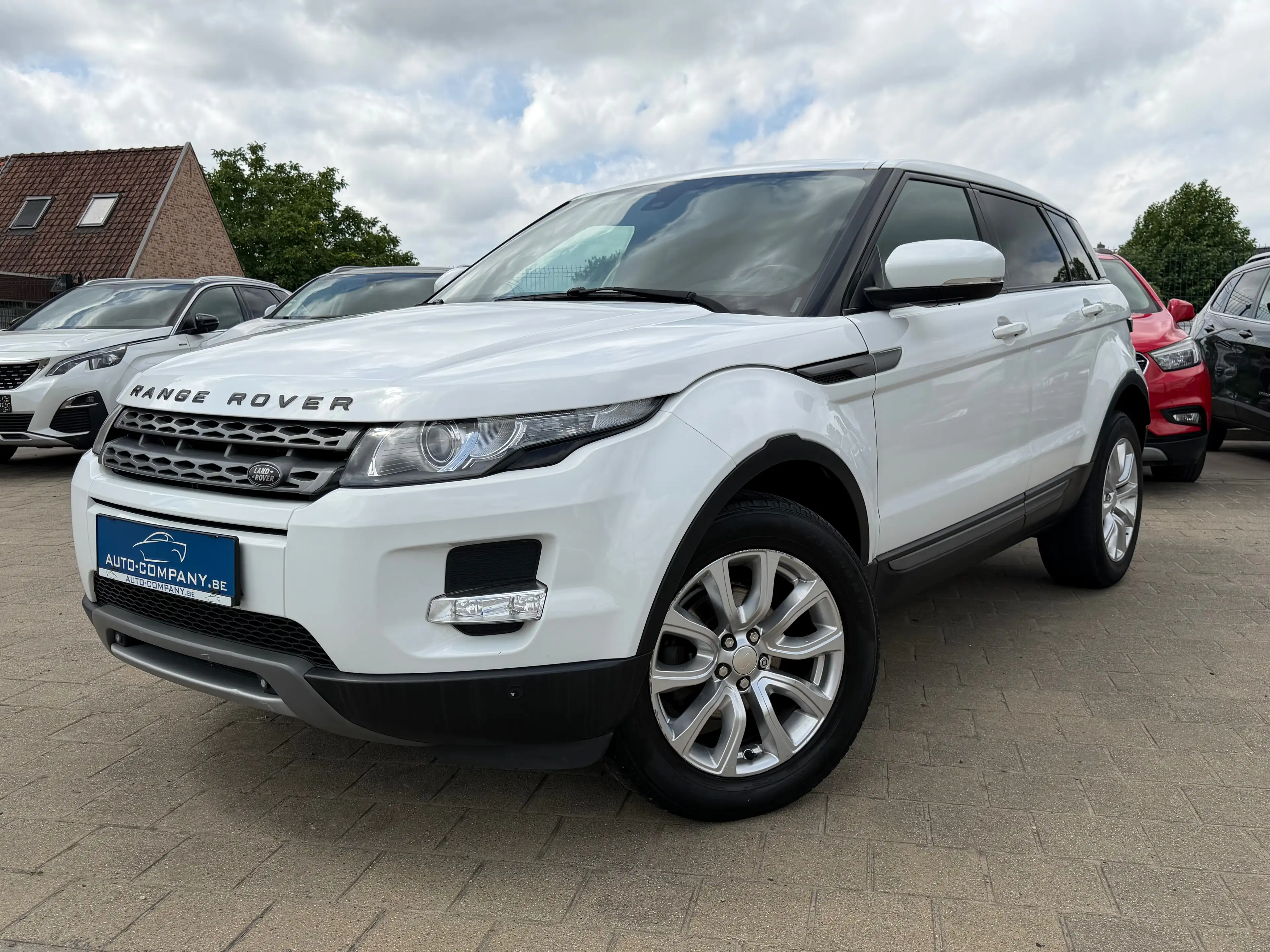 Land Rover Range Rover Evoque Evoque 2.2 TD4 4WD Pure Tech Edition — photo 2