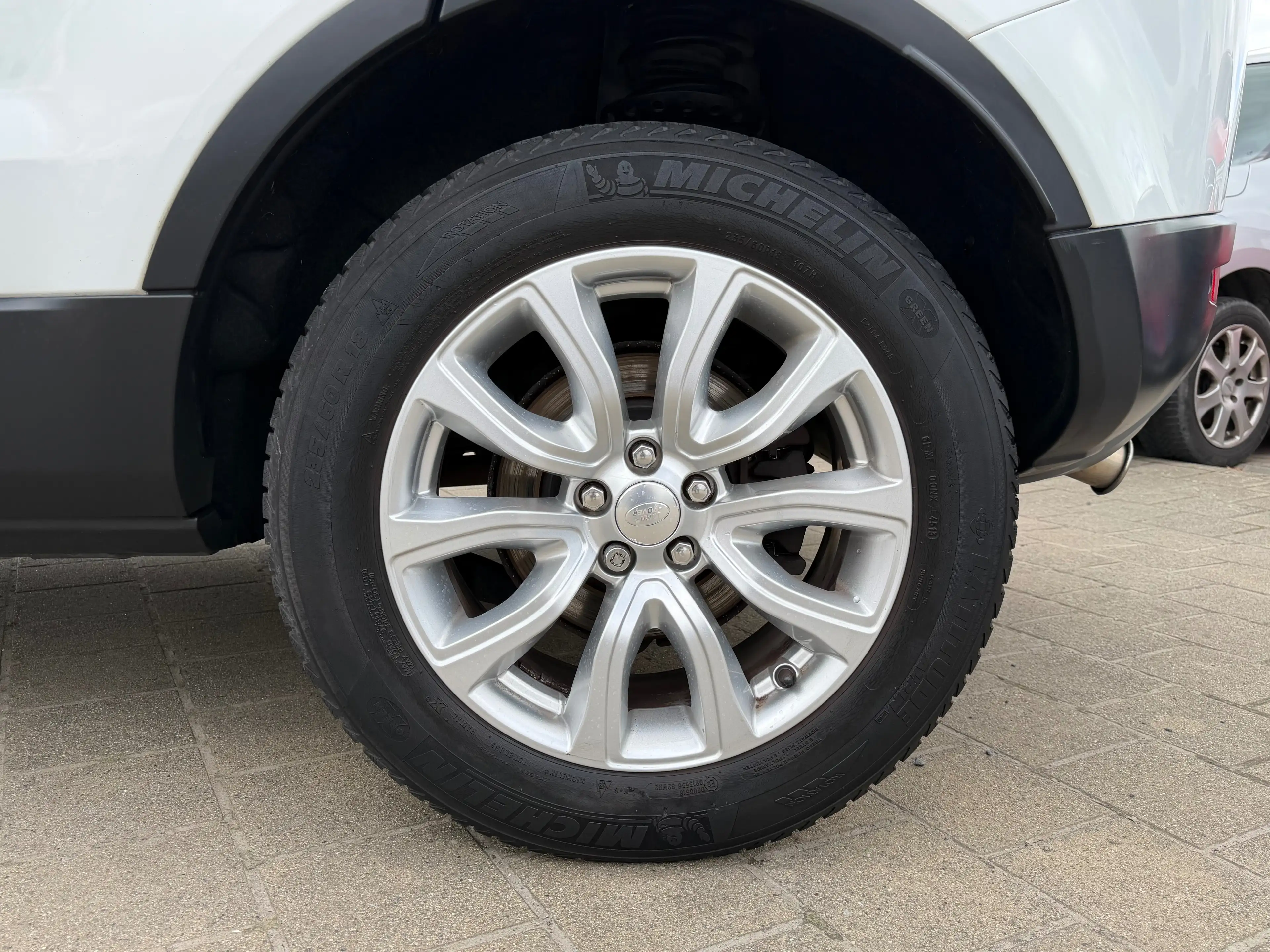 Land Rover Range Rover Evoque Evoque 2.2 TD4 4WD Pure Tech Edition — photo 14