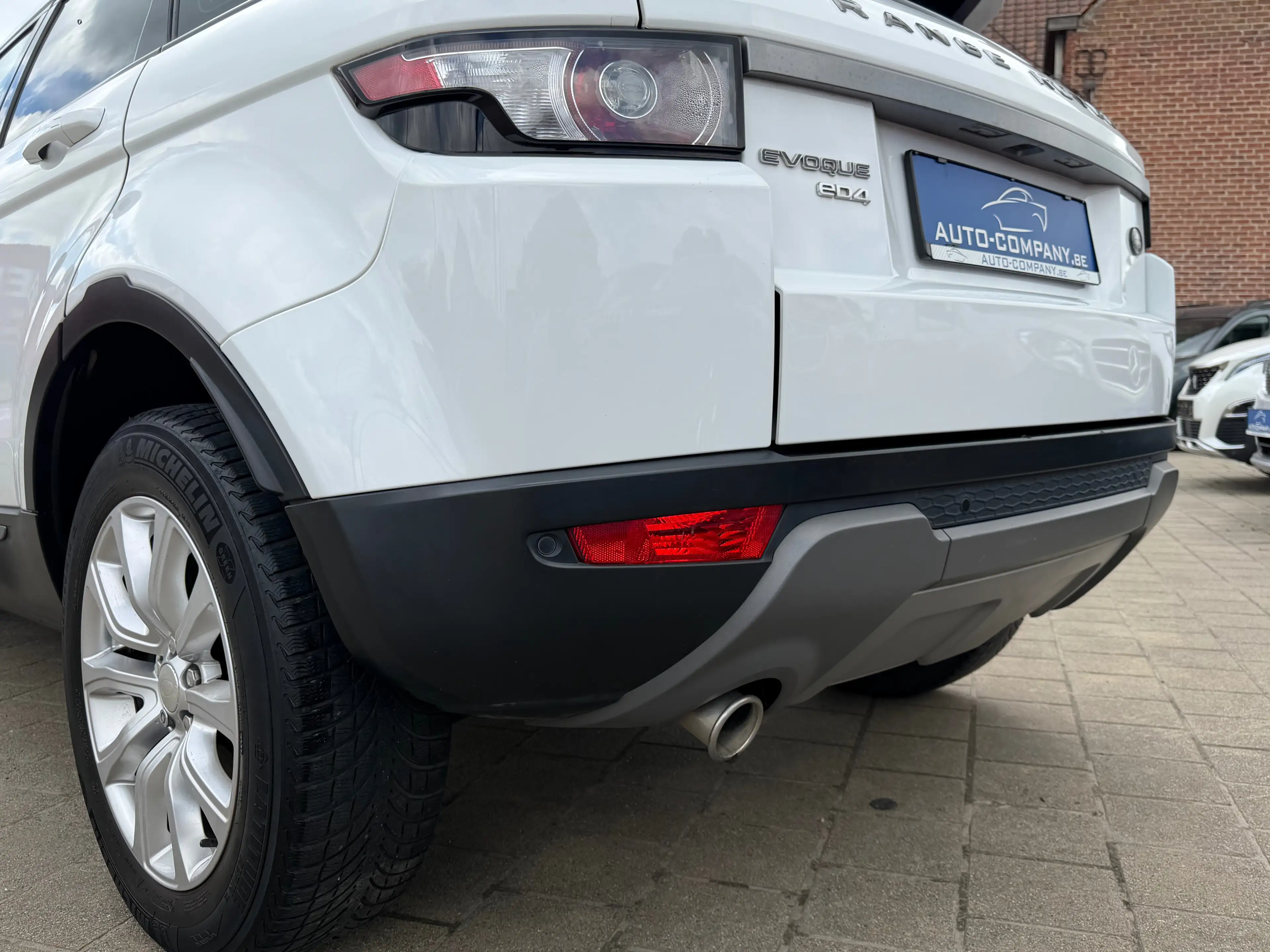 Land Rover Range Rover Evoque Evoque 2.2 TD4 4WD Pure Tech Edition — photo 15