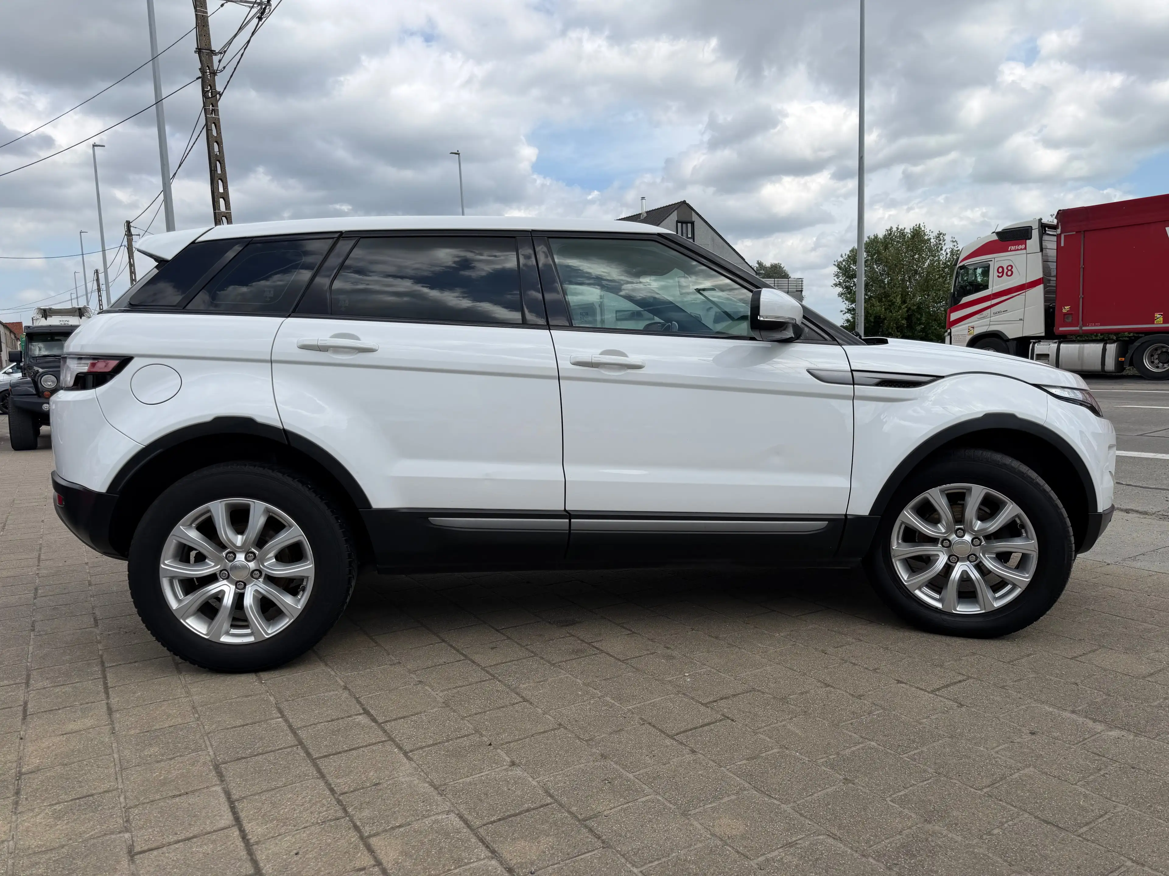 Land Rover Range Rover Evoque Evoque 2.2 TD4 4WD Pure Tech Edition — photo 5