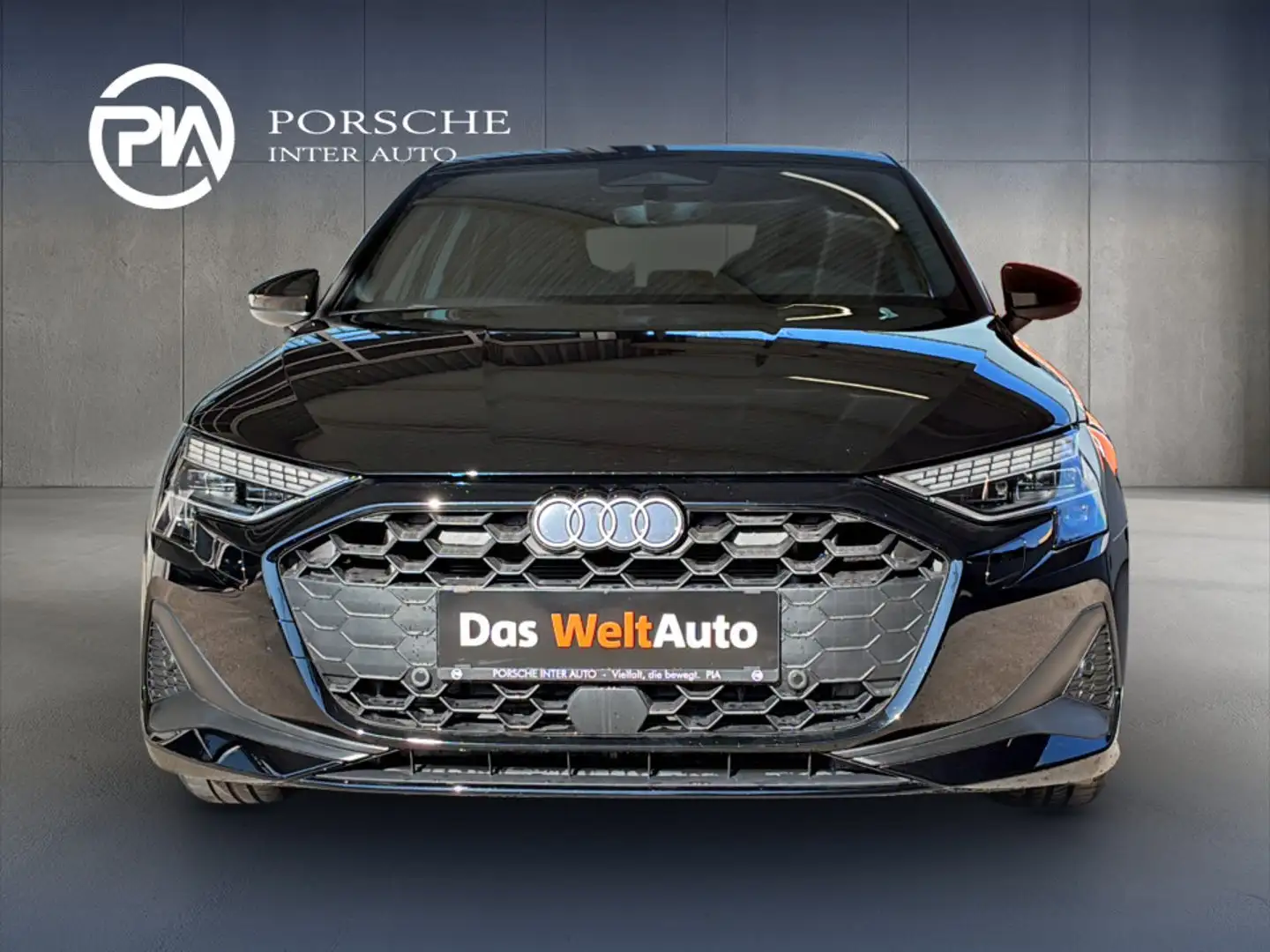 Audi A3 35 TFSI Schwarz - 2