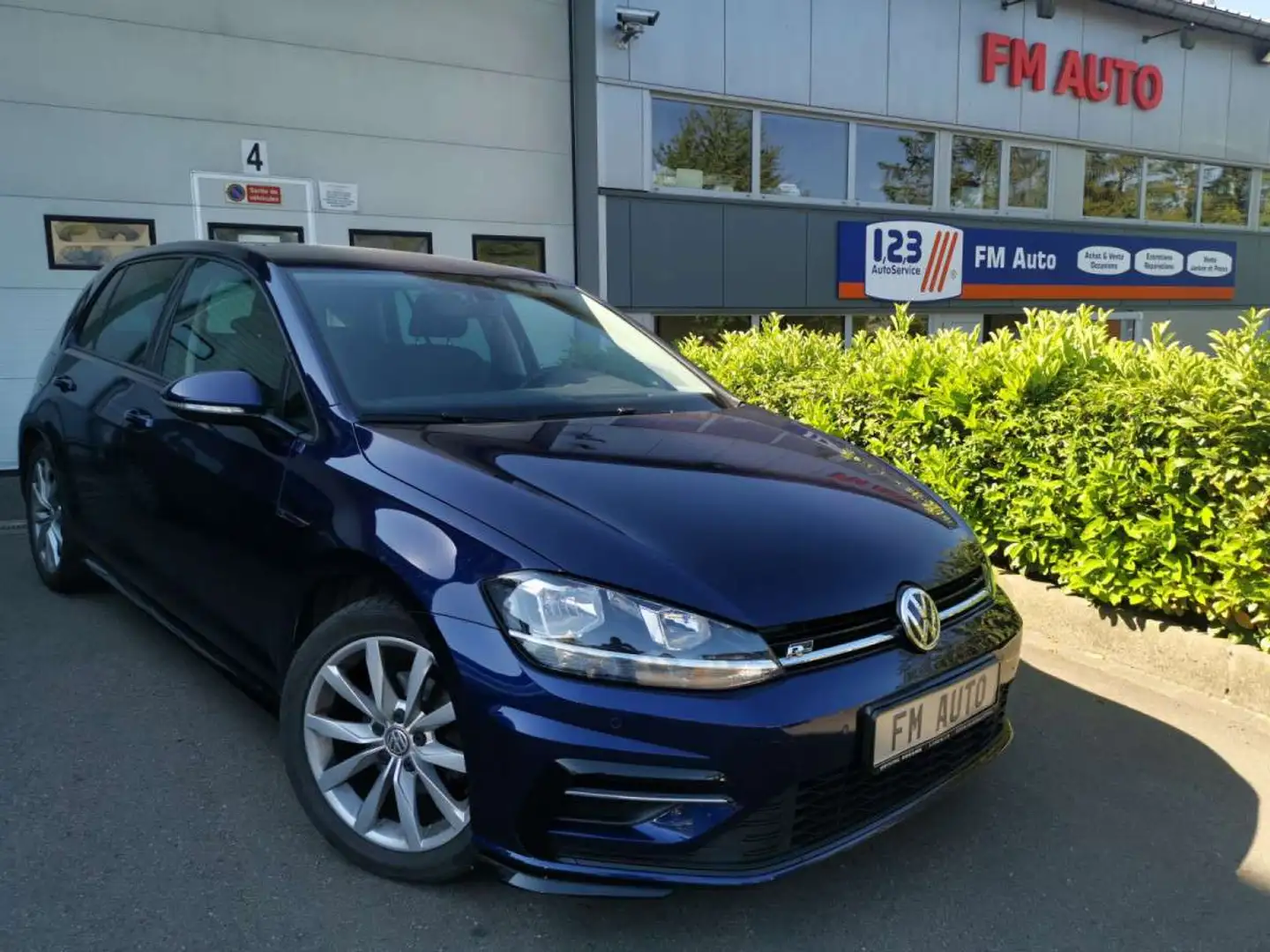 Volkswagen Golf VII 1.0 TSI R-LINE Bleu - 1