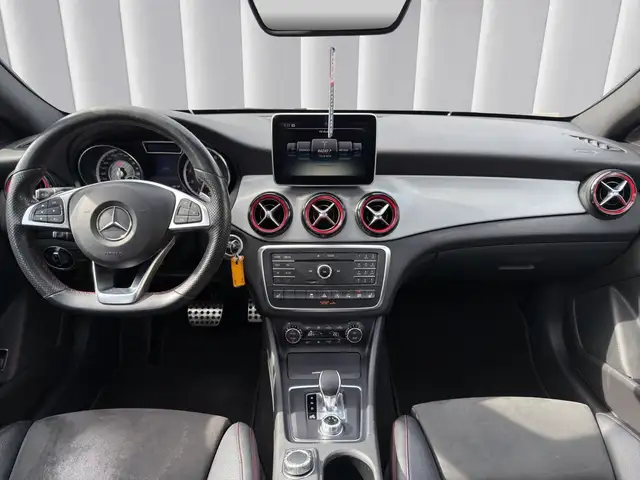 Mercedes-Benz Cla Class view 11