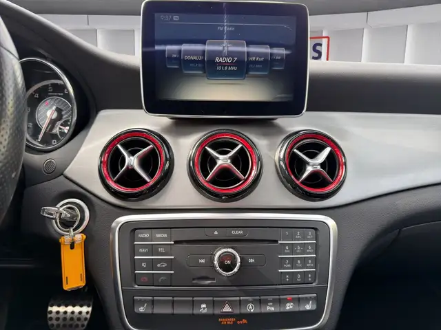 Mercedes-Benz Cla Class view 14