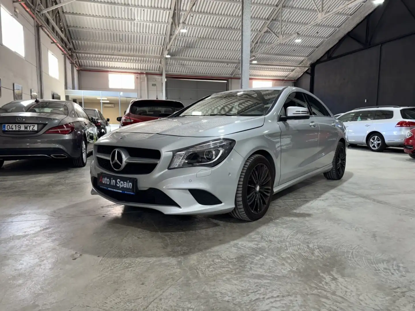 Mercedes-Benz CLA 220 220CDI 7G-DCT Grijs - 2