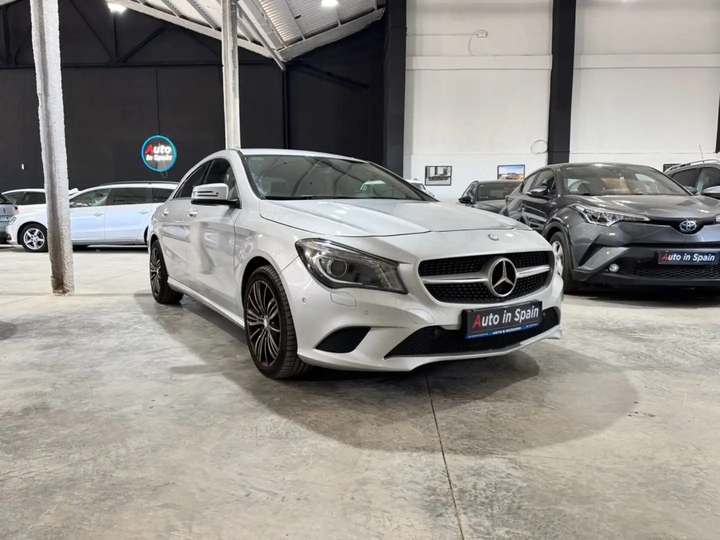 Mercedes-Benz CLA 220 220CDI 7G-DCT Grijs - 1