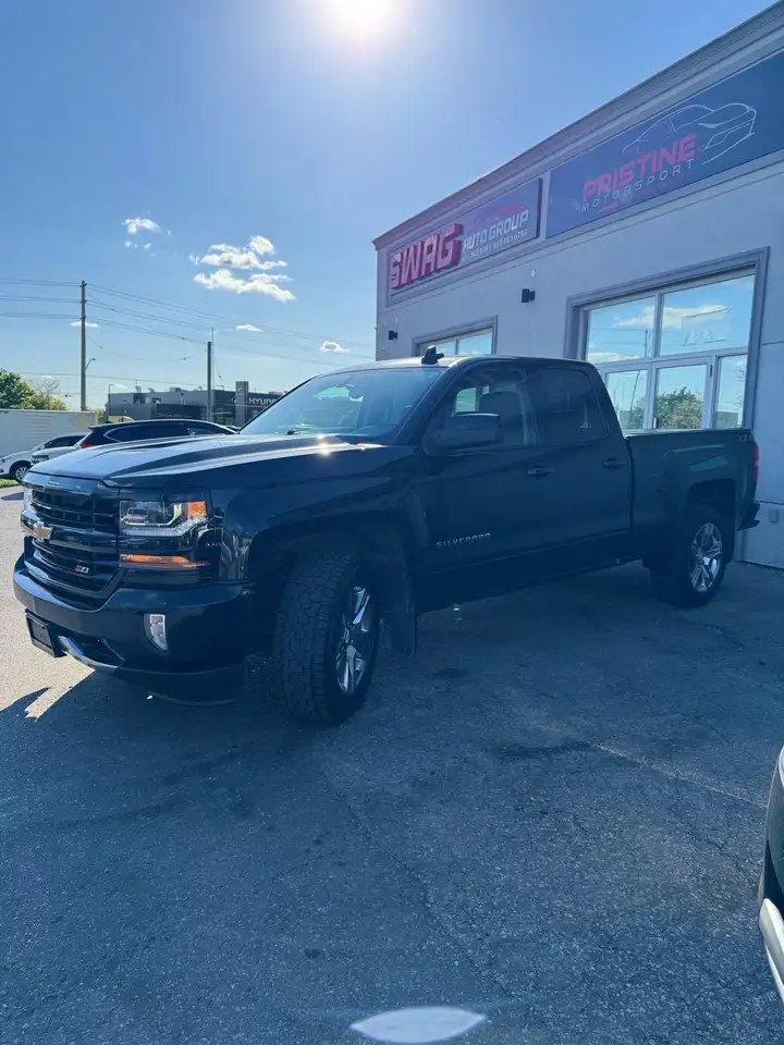 Chevrolet Silverado 1500 снимка Chevrolet Silverado 1500