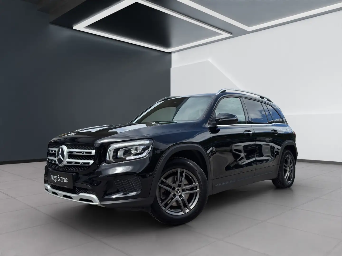 Mercedes-Benz GLB 180 d Style PTS Shz LED Ambi Pano MBUX RKam Schwarz - 2