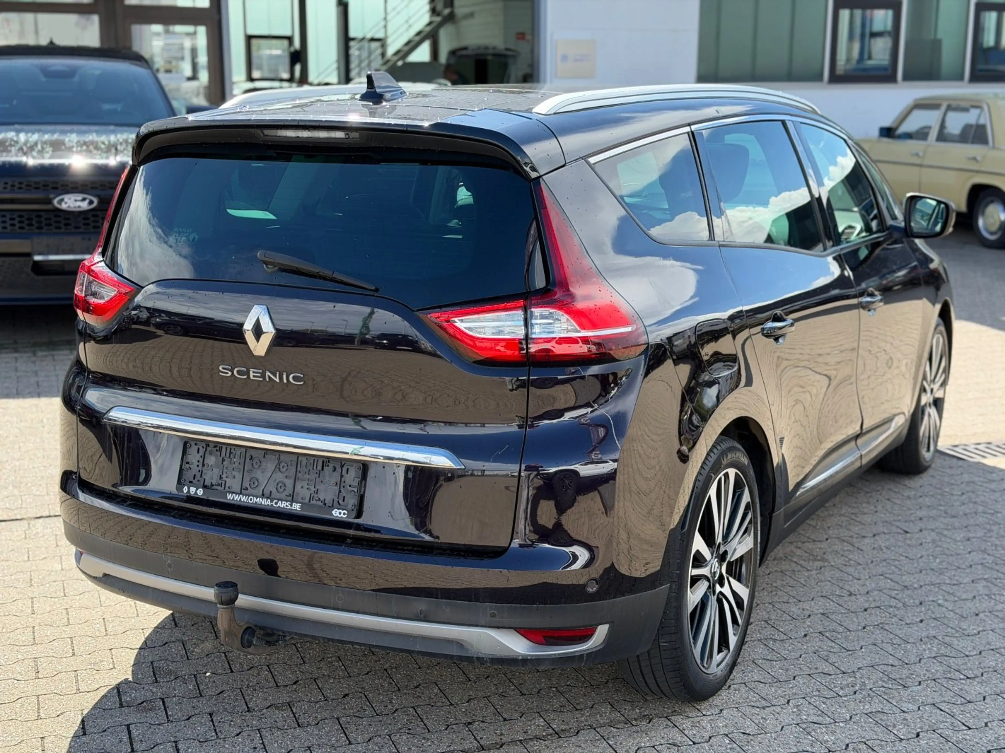 Renault Scenic IV Initiale Autom., 7 Sitzer, Pano, LED — photo 4