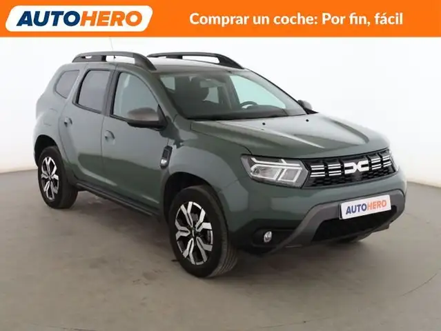 Dacia Duster view 8