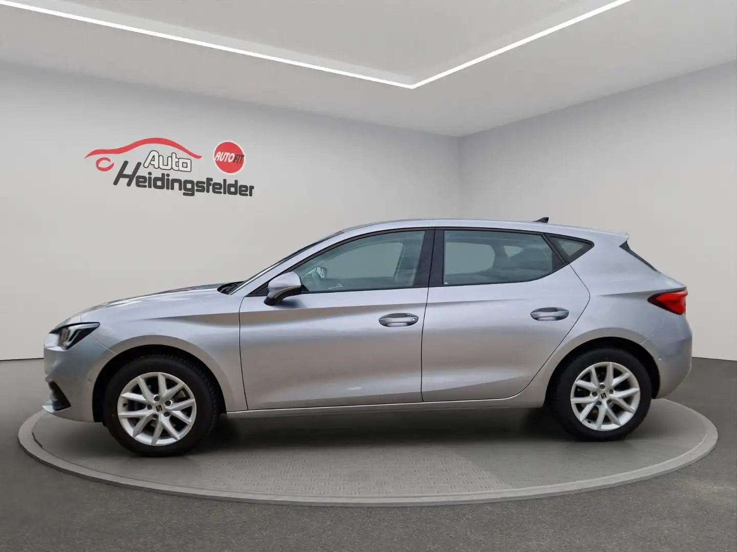 SEAT Leon Style, ACC, SHZ, PDC, Assist, 8-fach Silber - 2