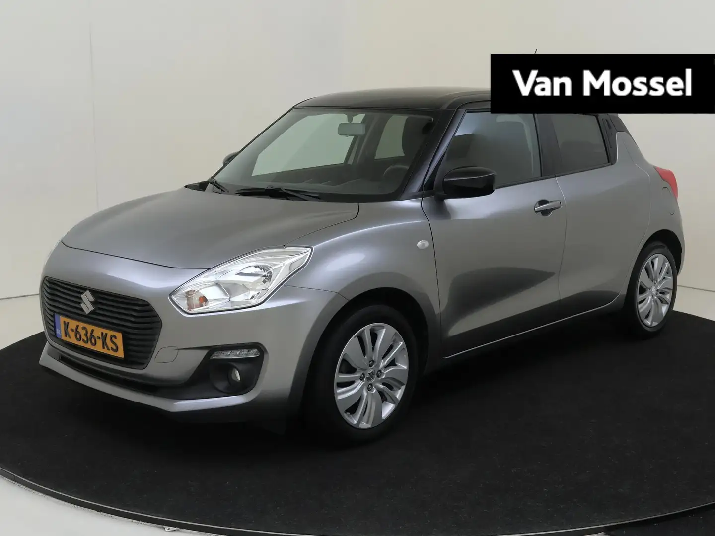 Suzuki Swift 1.2 Select AUTOMAAT | Navigatie | Stoelverwarming Grijs - 1