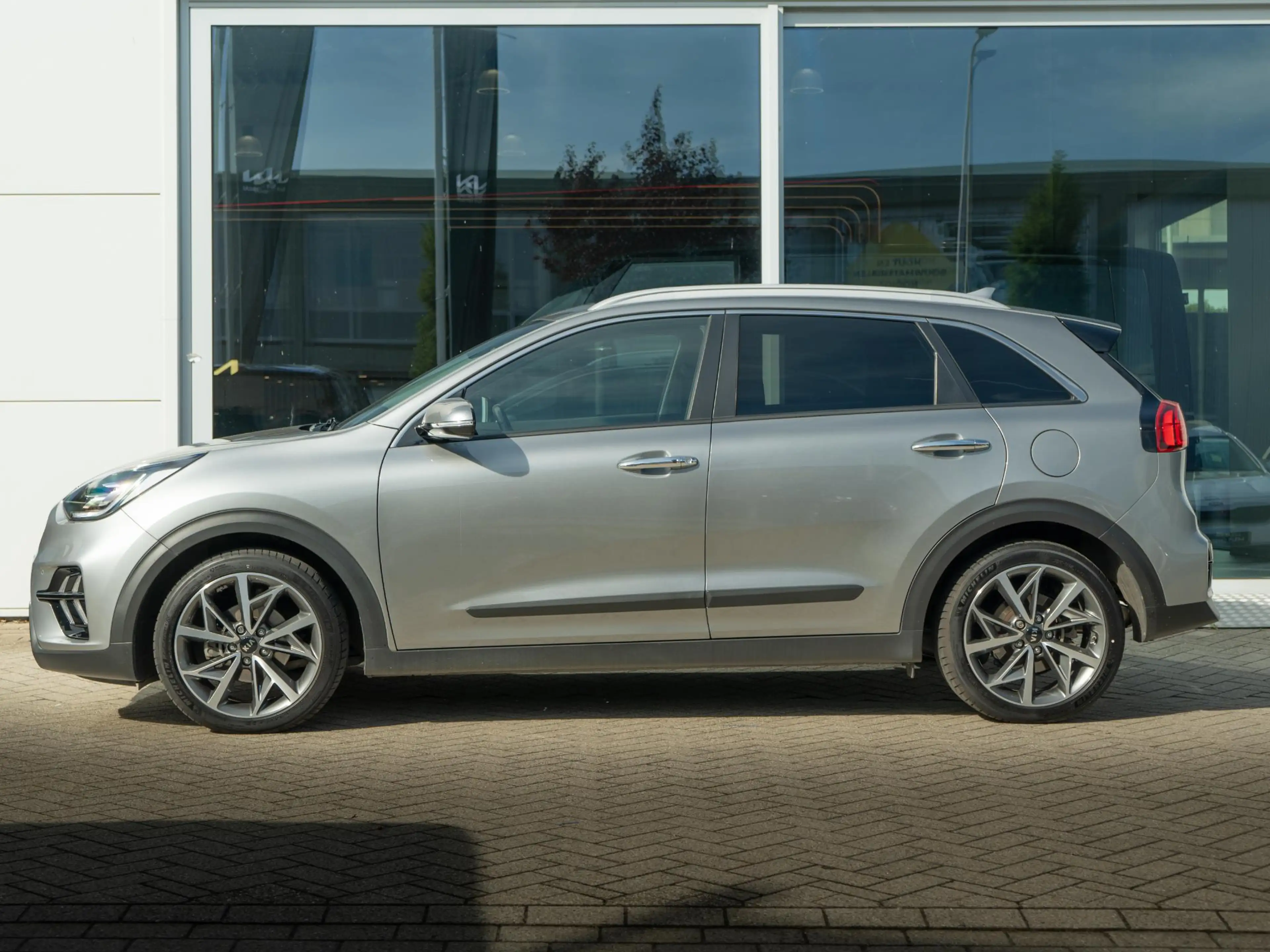 Kia Niro 1.6 GDi Hybrid ExecutiveLine Dealeronderhouden | — photo 3