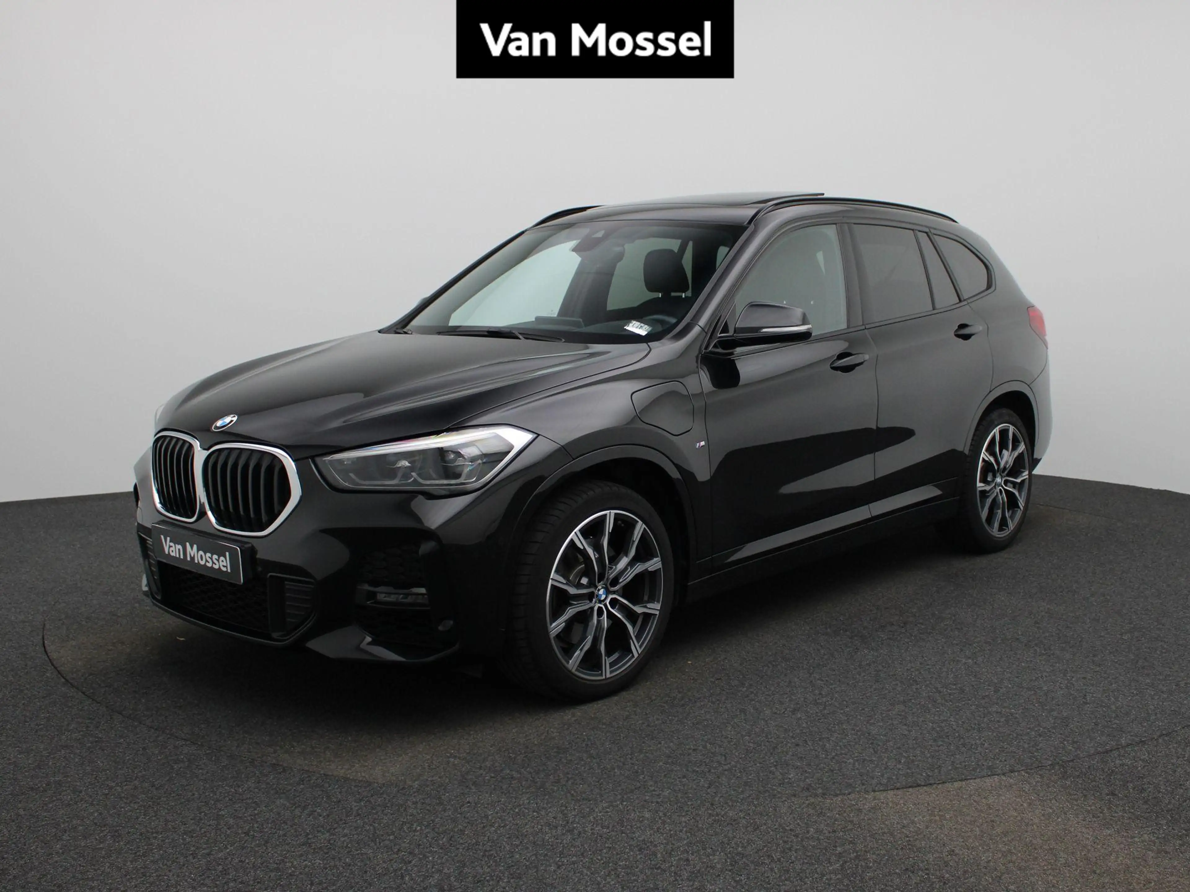 BMW X1 xDrive25e (162 kW)